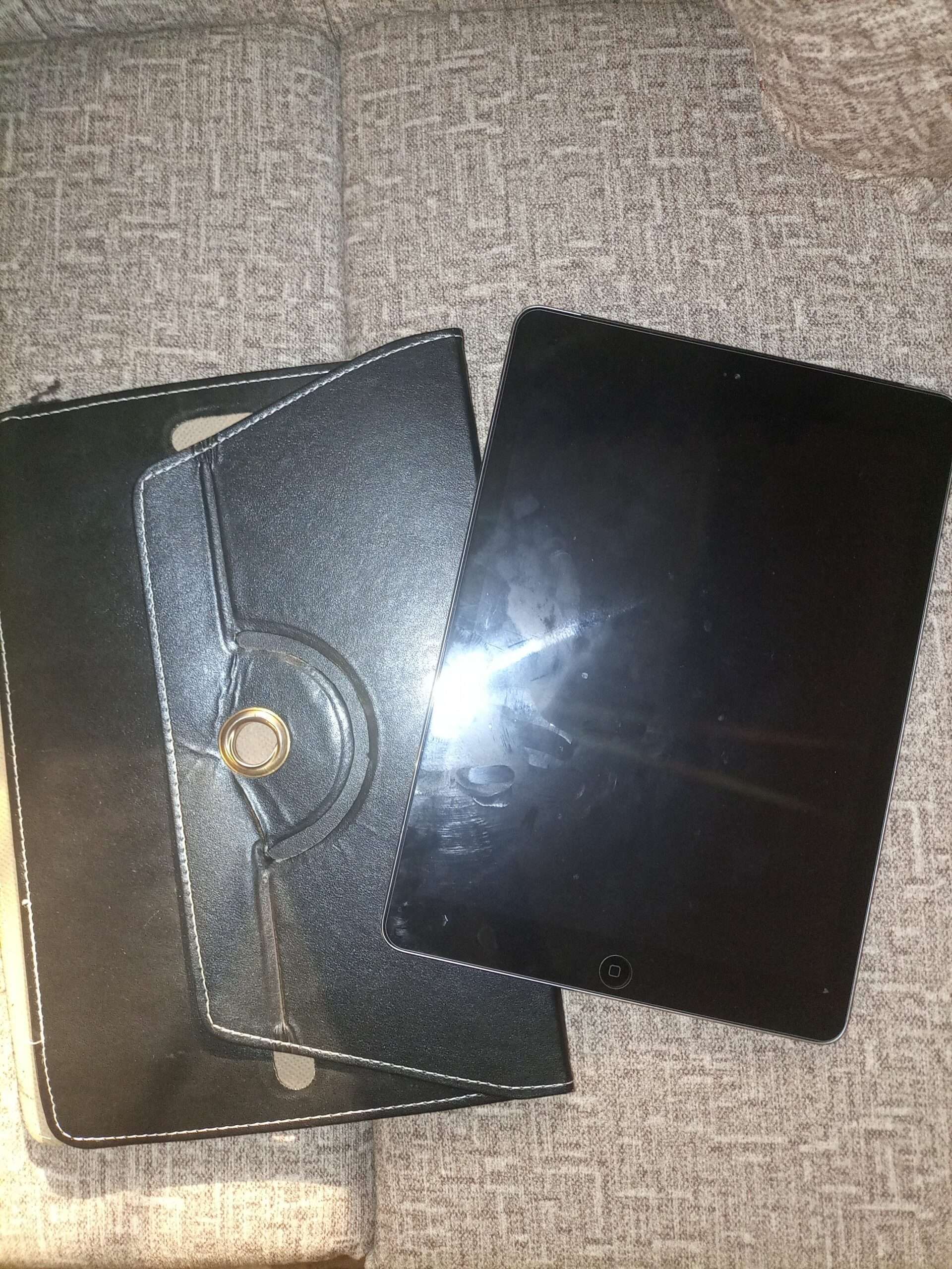 Appel iPad Air Non PTA factory unlock with ipad cover For Sale