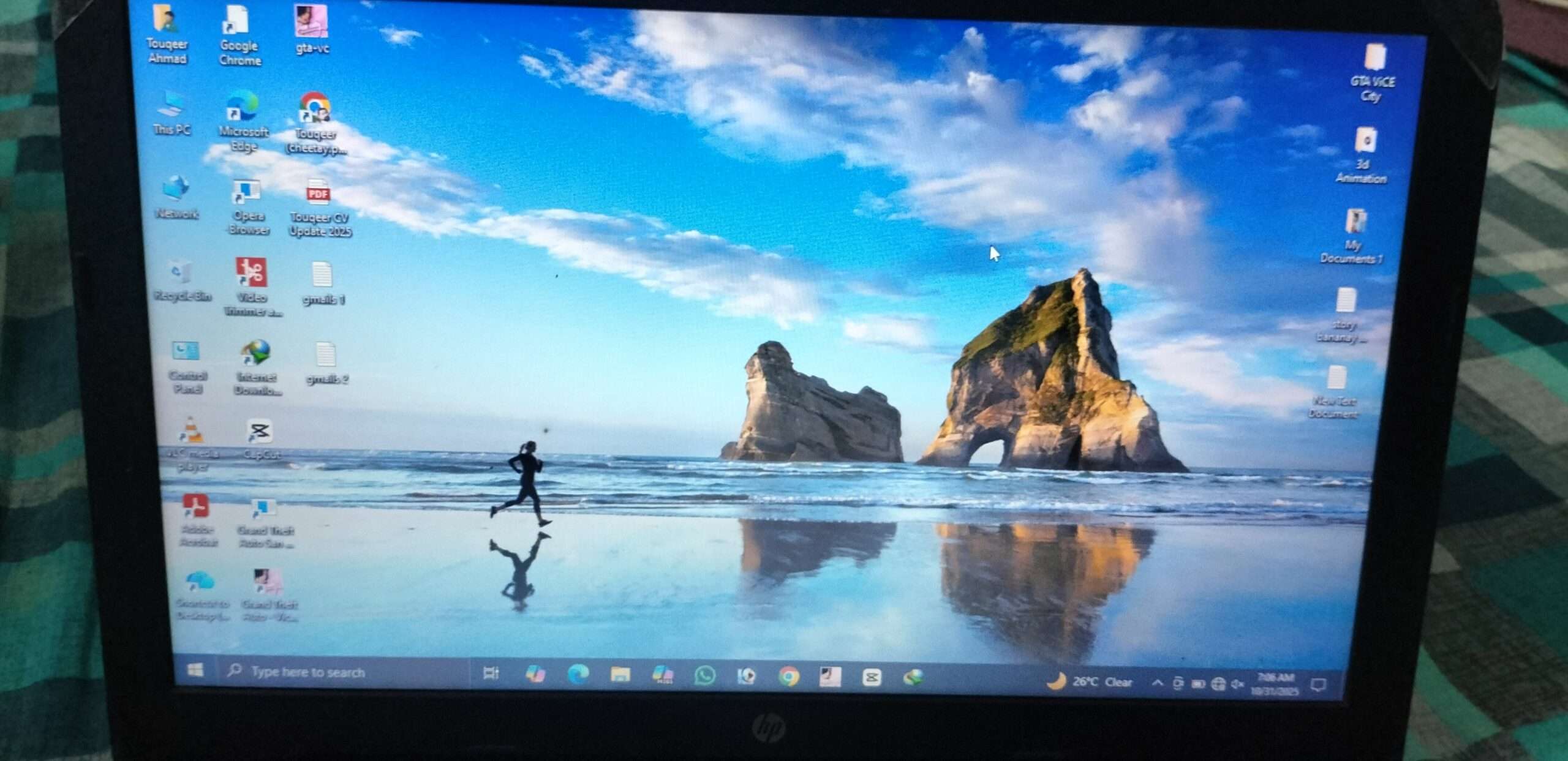 HP laptop i7 with 1 TB Hard