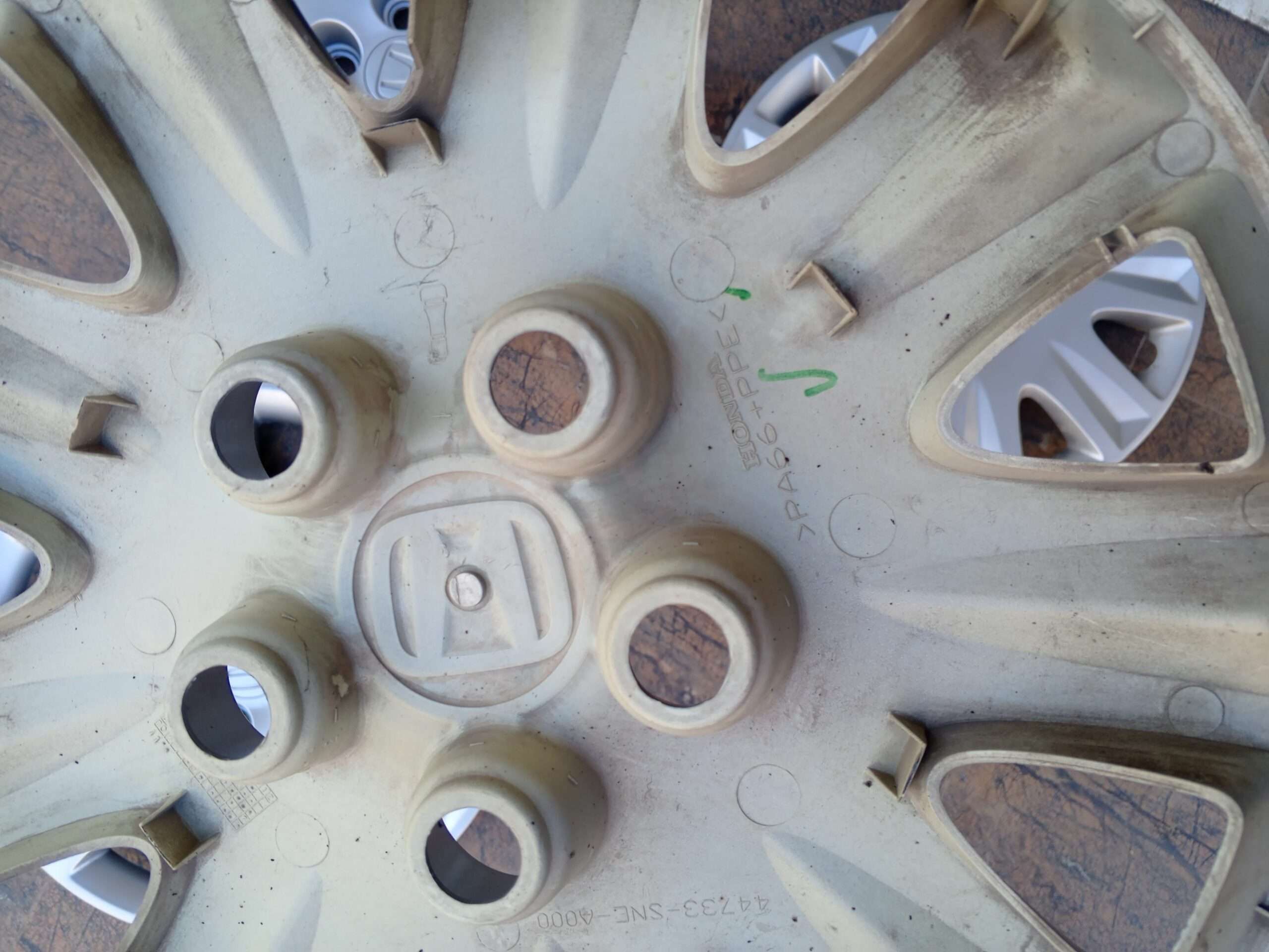 Honda Reborn 15 Size original japane wheel covers fresh Set delivery Available whatsap 032