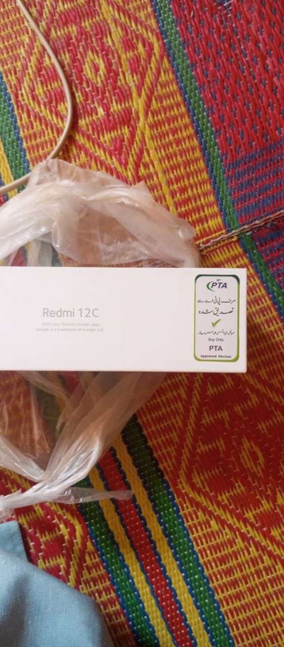 Redmi 12C 4gb 128gb available for sale 10/10 condition with complete box