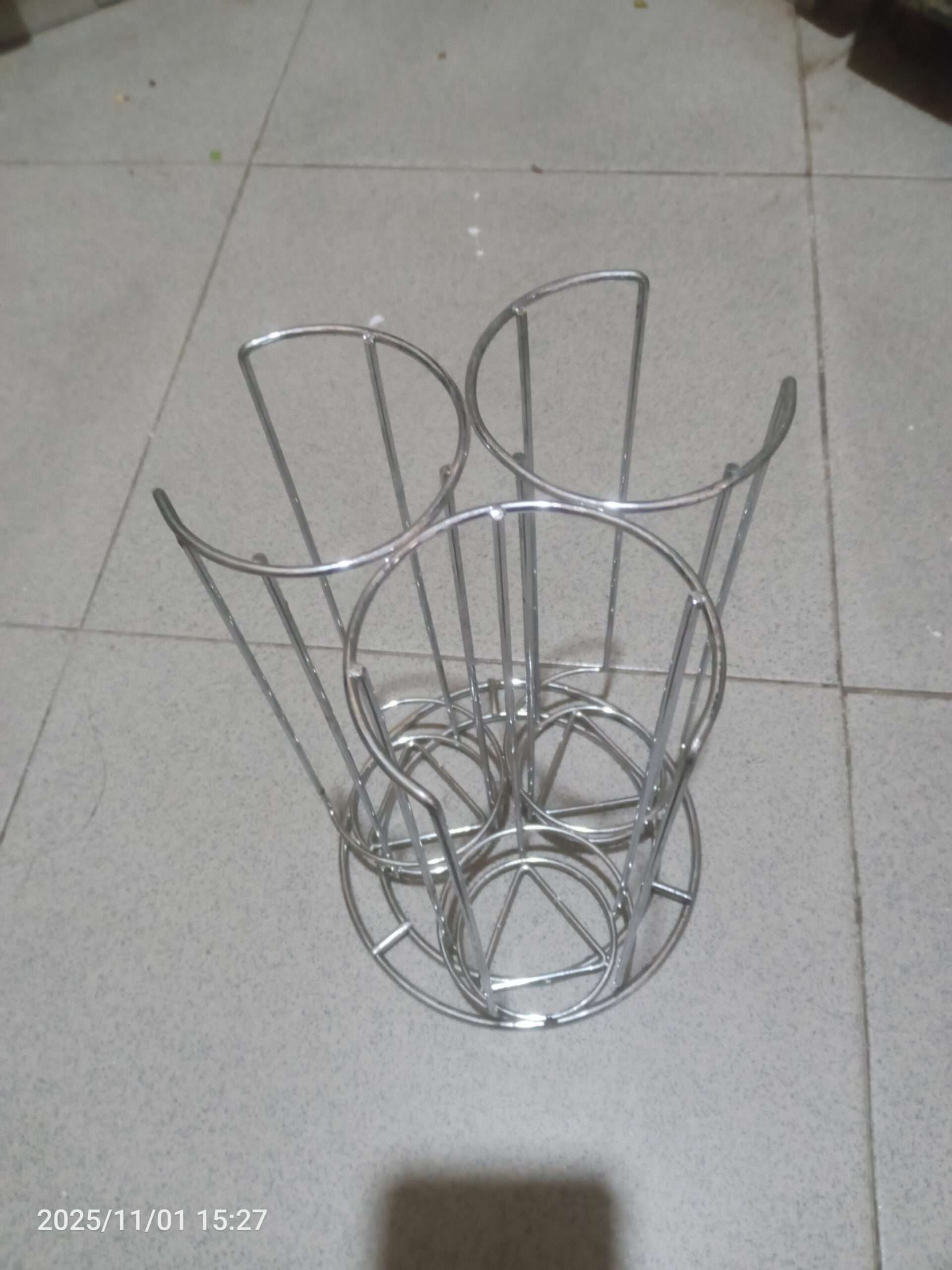 Kitchen accessories stands for sale