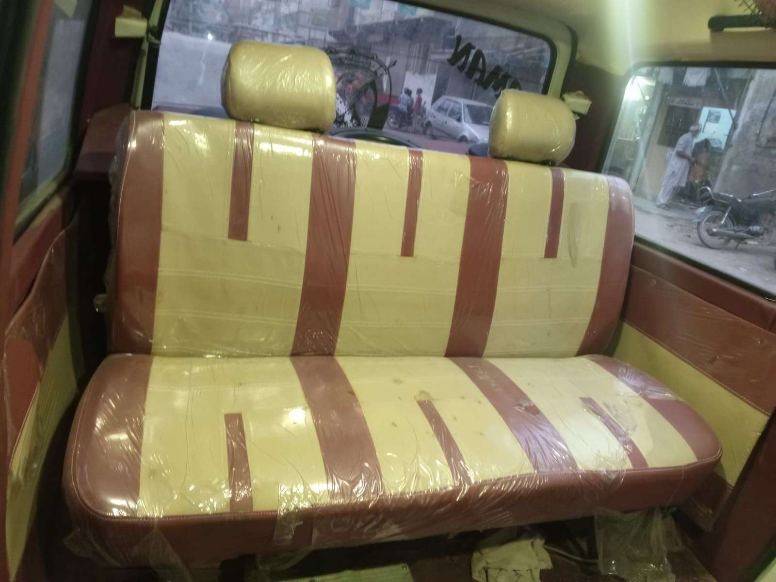 2010 Bolan hiroof hi for sell hi gari bilkul saf sutri hi koi Kam nhi hi gari just take an