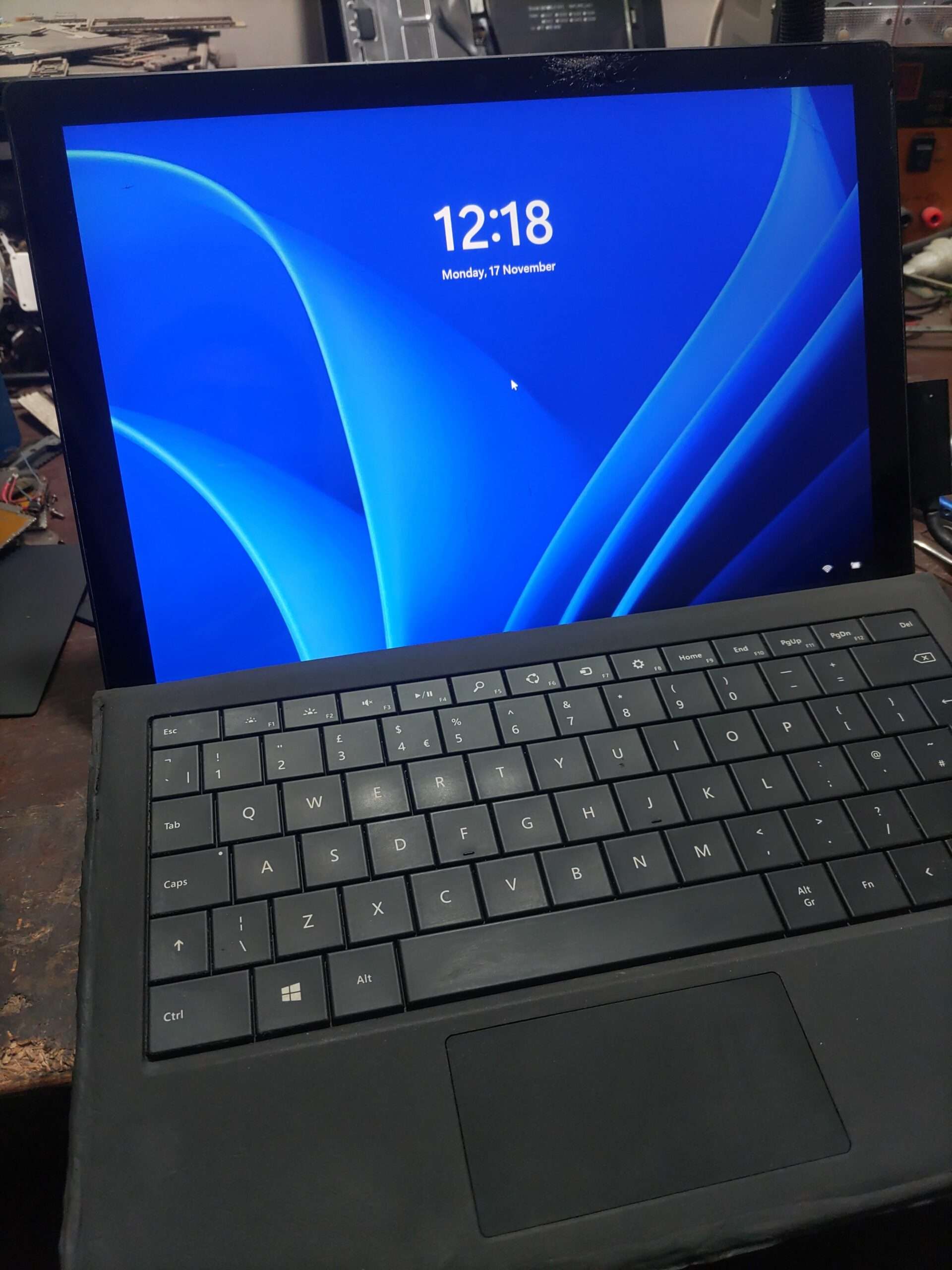 Microsoft surface pro 7 plus