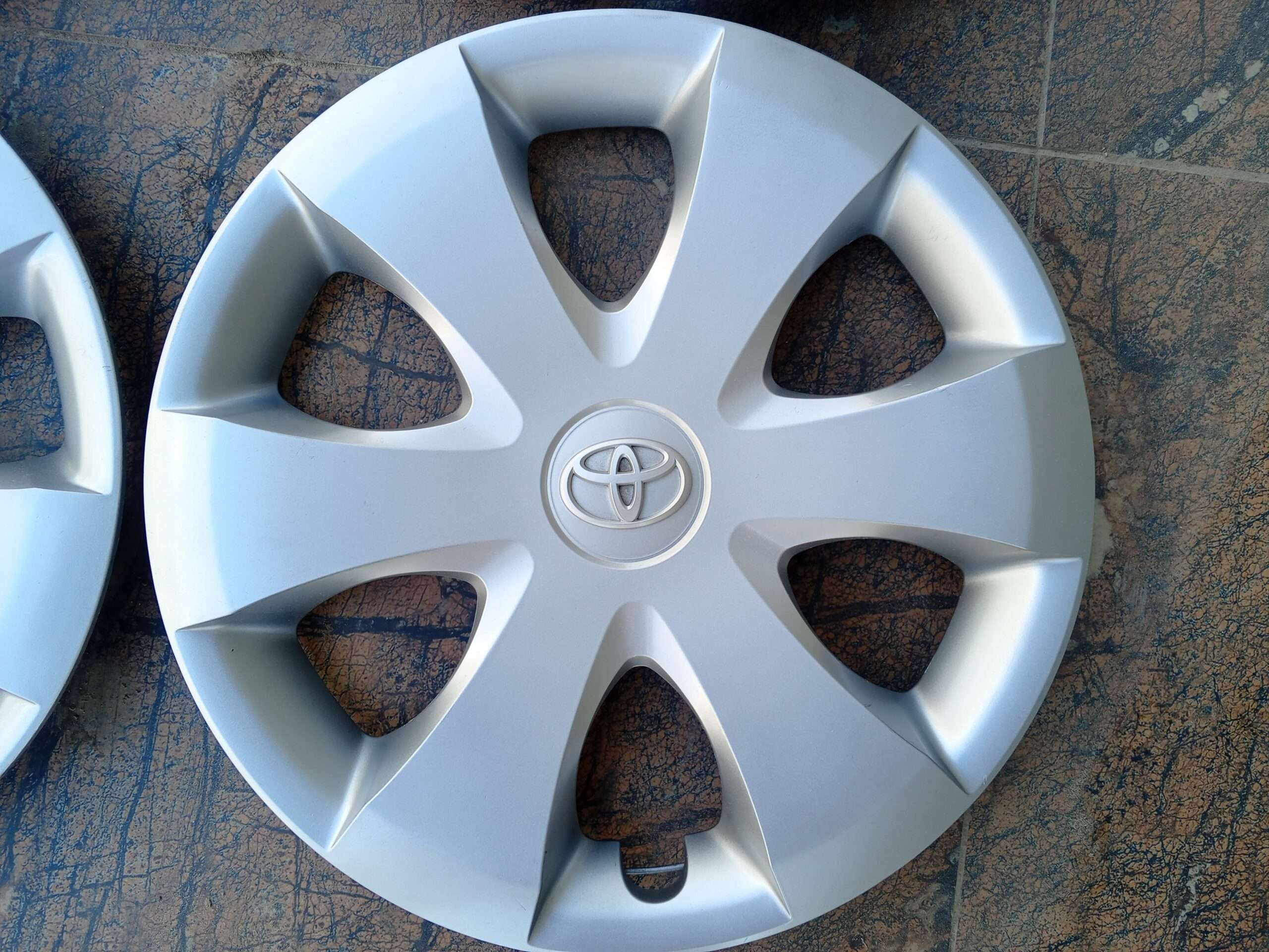 Passo 2012 to 2015 Model 13 Size original japane wheel covers fresh Set delivery Available