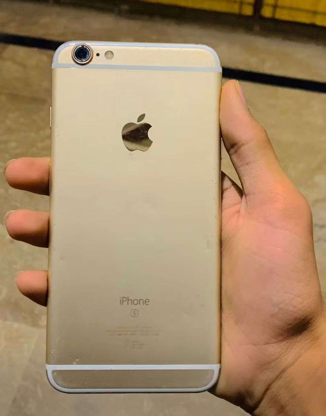 apple I phone 6s 03248453678 WhatsApp 5000 price