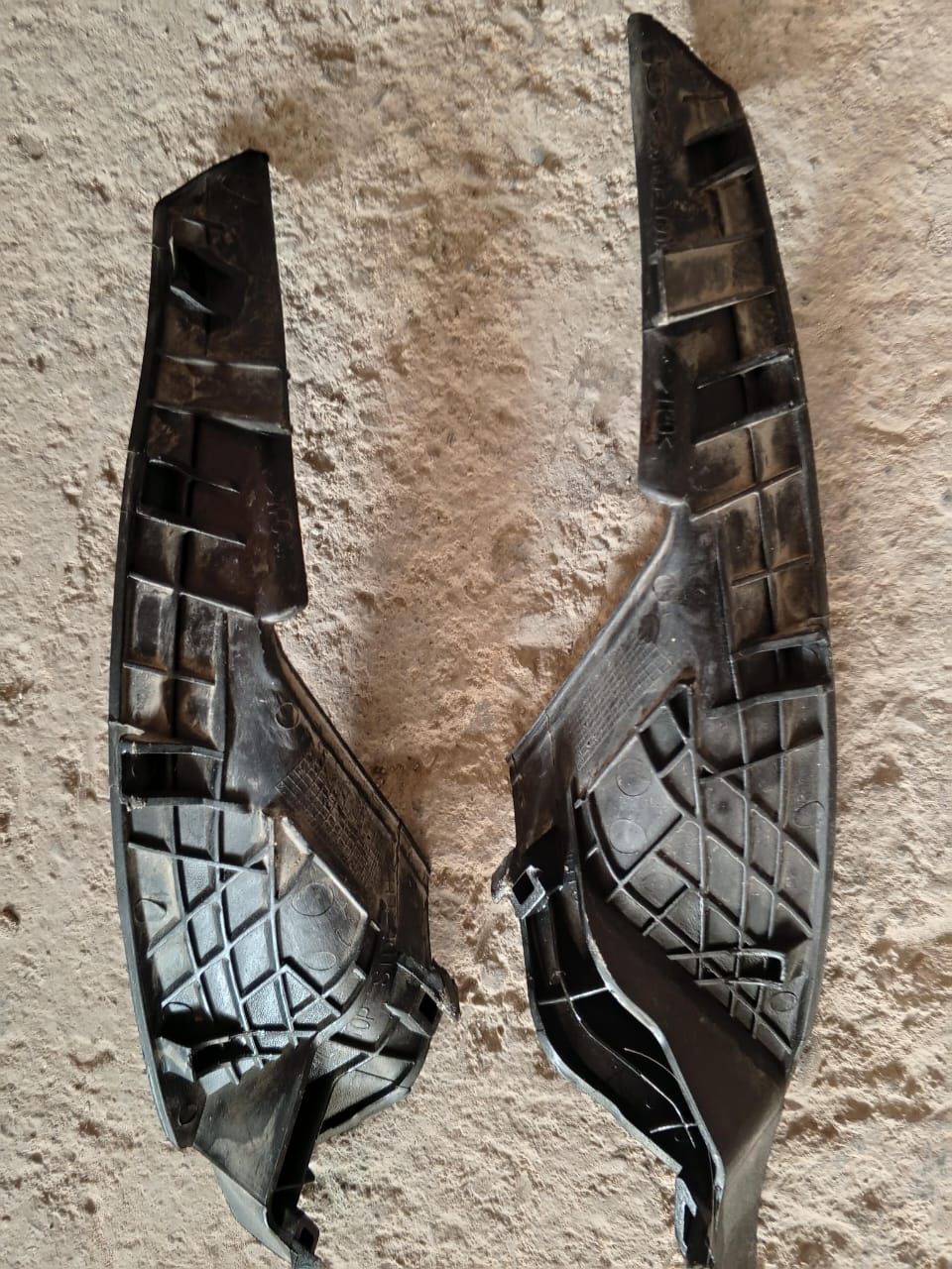 Kia Picanto Original Side Vaper Shield corner Available Delivery Available whatsap 0320194