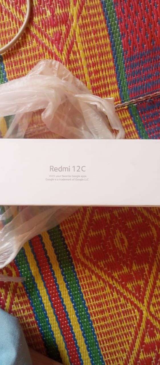 Redmi 12C 4gb 128gb available for sale 10/10 condition with complete box
