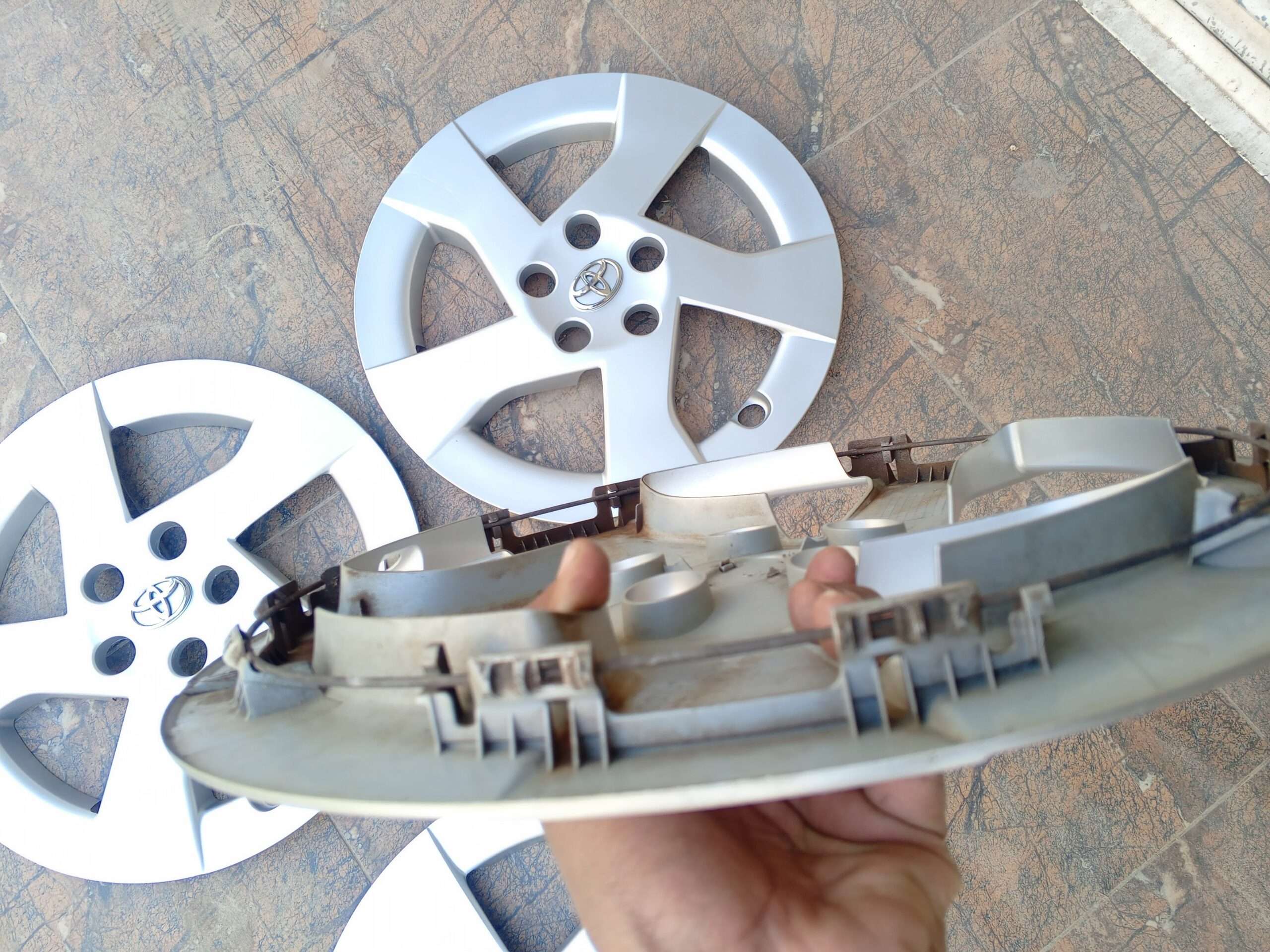 Prius 2010 to 2015 Model 15 Size original japane wheel covers fresh Set