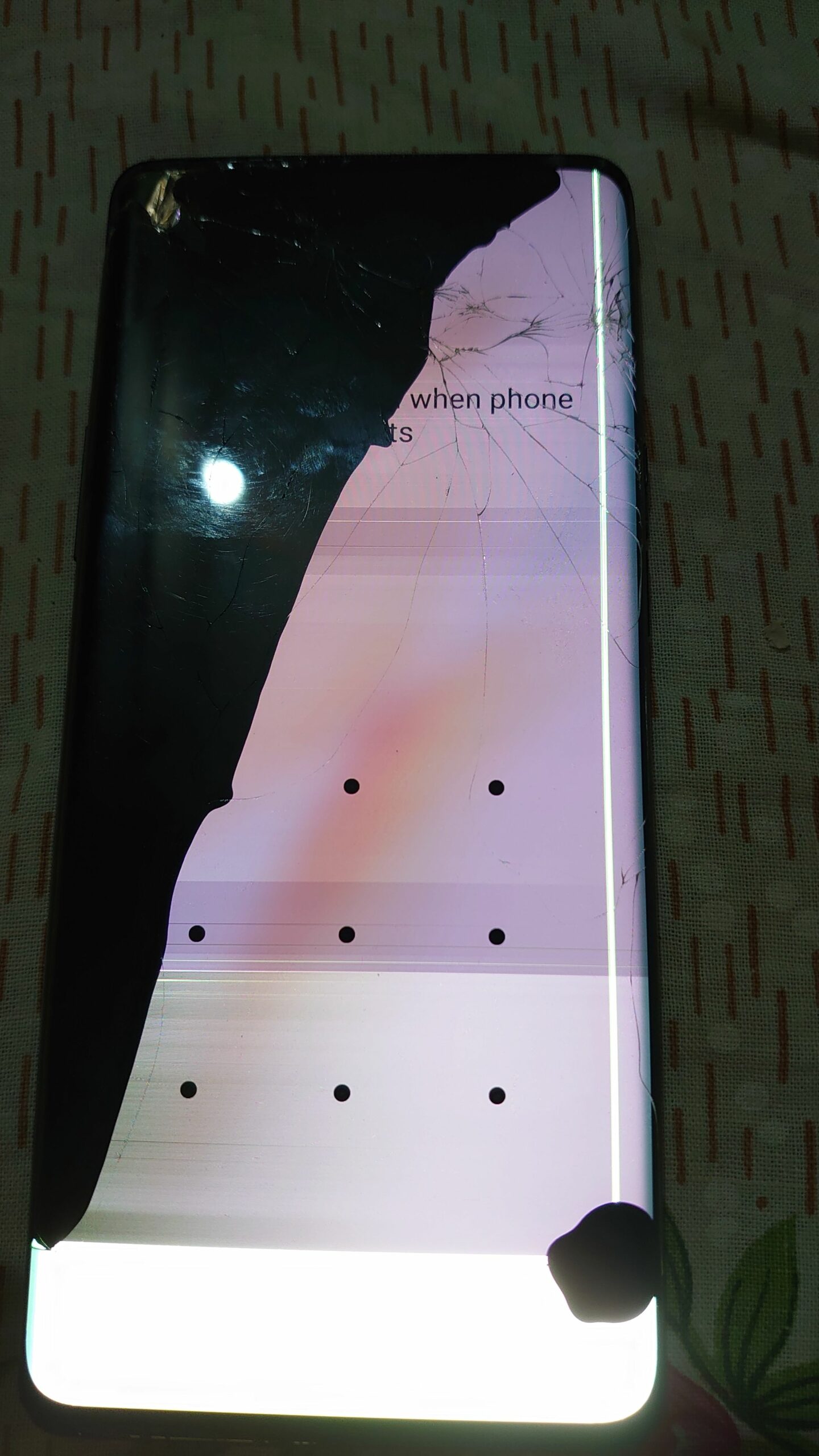 OnePlus8pro 5g official pta approved tax paid only panel aur back 20k ki daly gy mobile ok