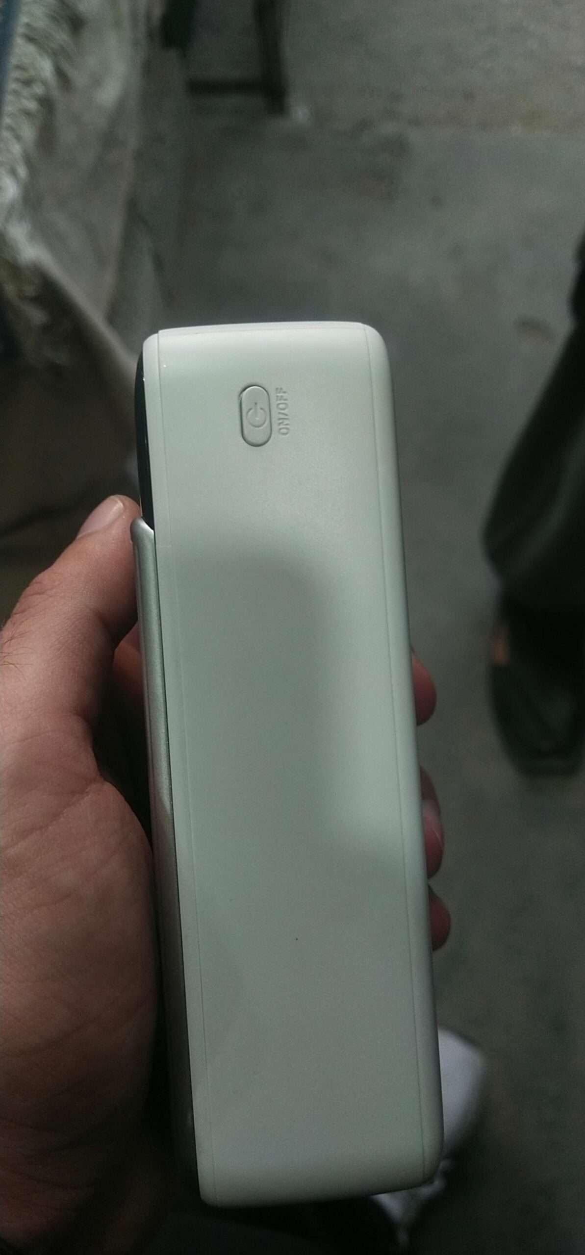 Power bank Kamal company faster cahrging laptop mobiles all 80,000mahh sirouse buyers coun