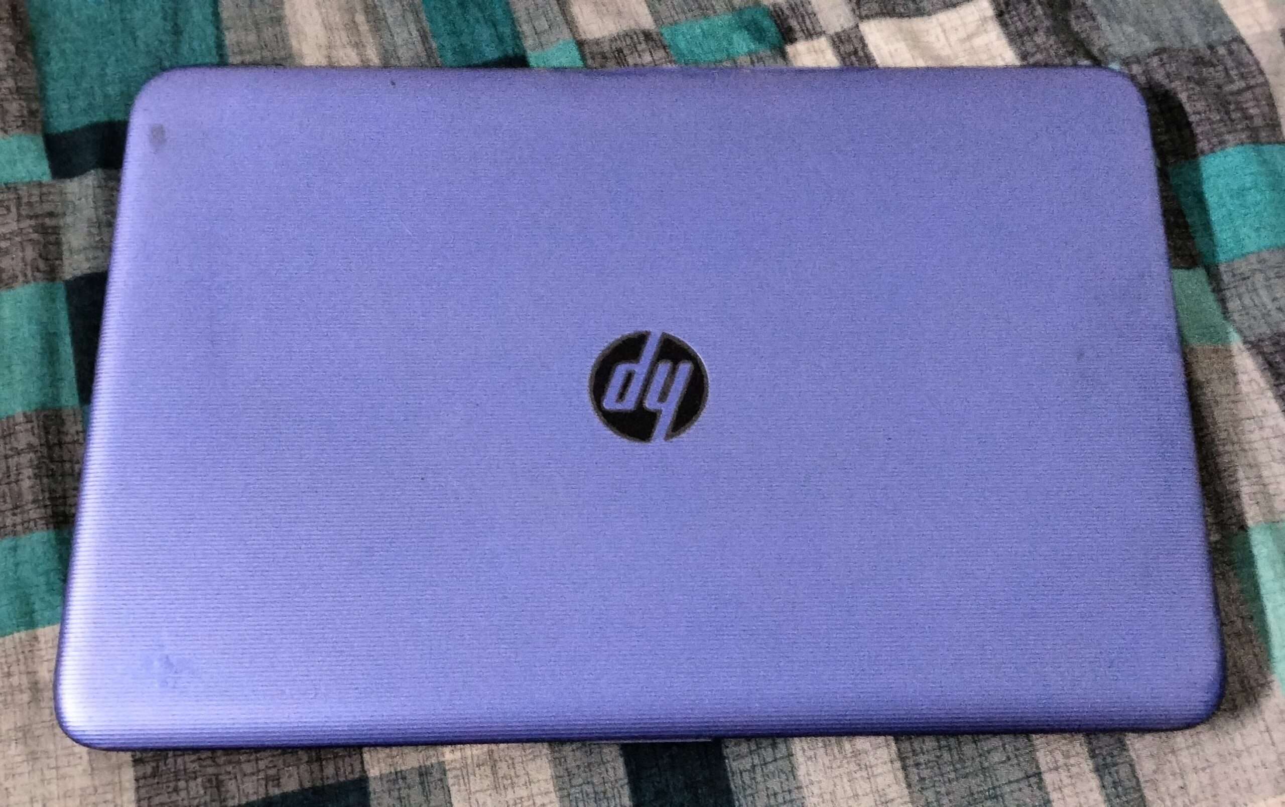 HP laptop i7 with 1 TB Hard