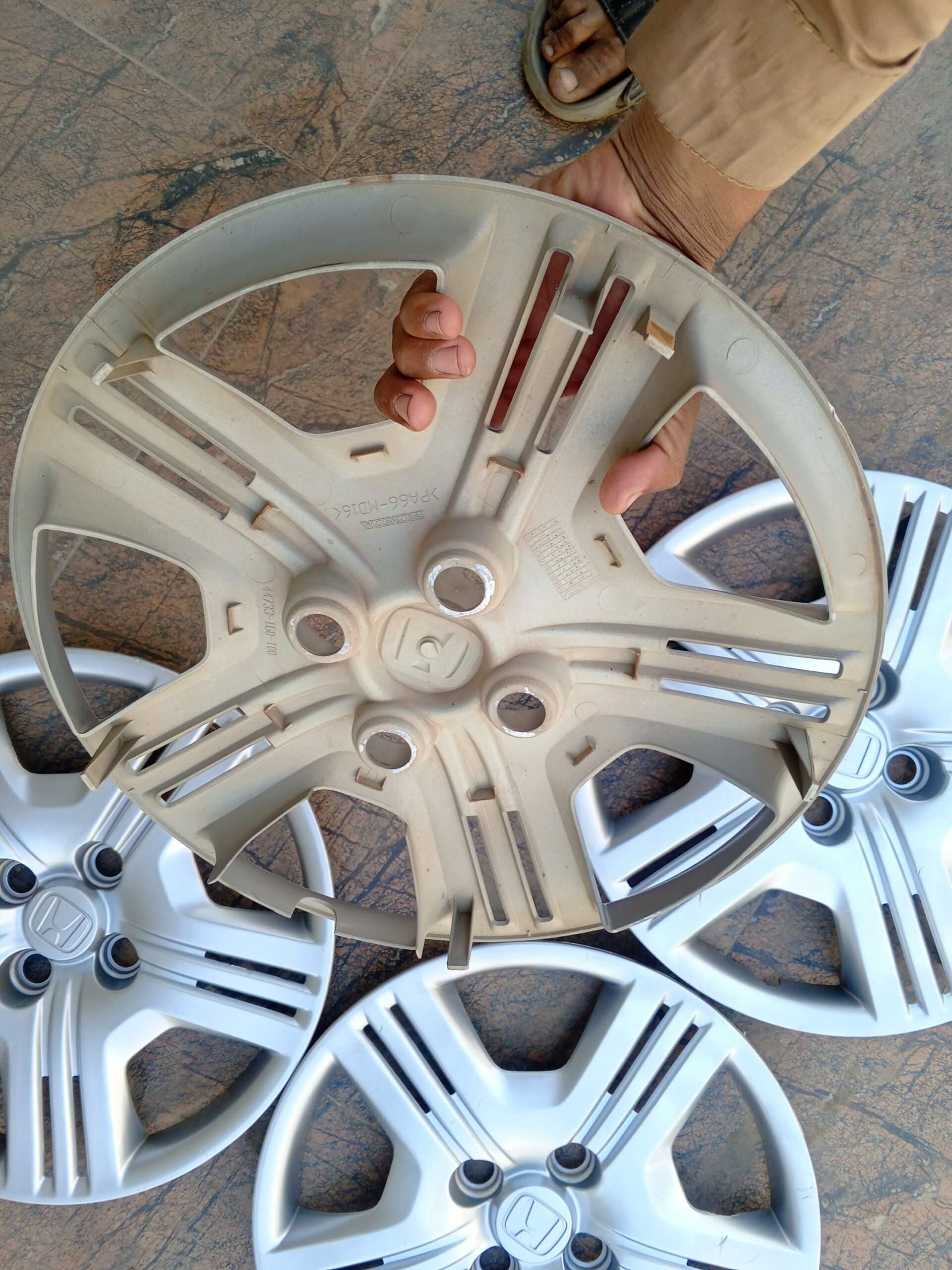 Honda City 15 Size original japane wheel covers fresh Set delivery Available whatsap 03201