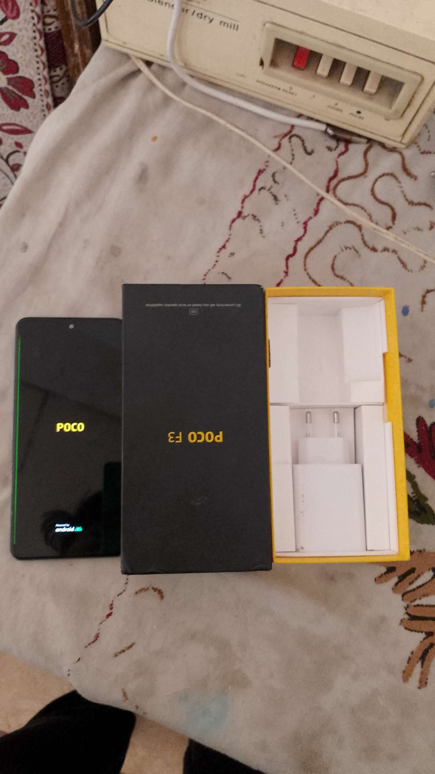 Pocof3 motherboard Sahi ha bas uper work huaaa ha