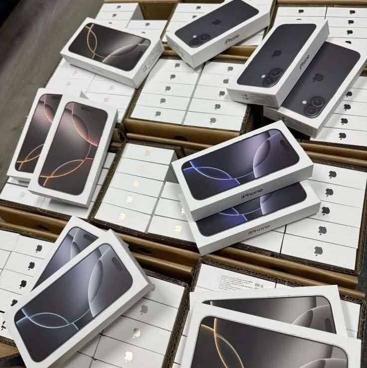 i Phone 8plus, 11,12,13,14,15 pro max on instalment Whatsap 3062623924
