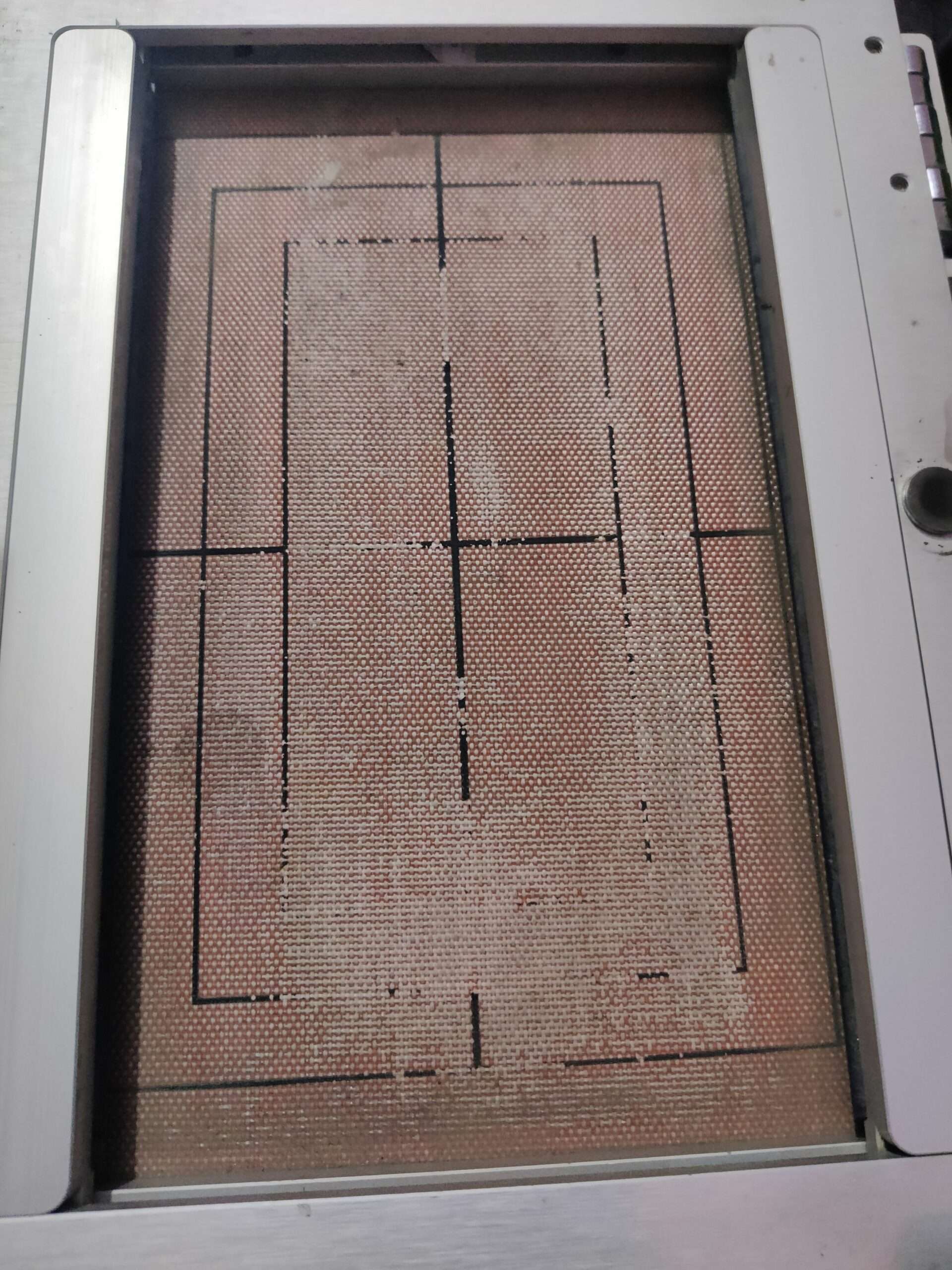 Glass cover deassembly machine