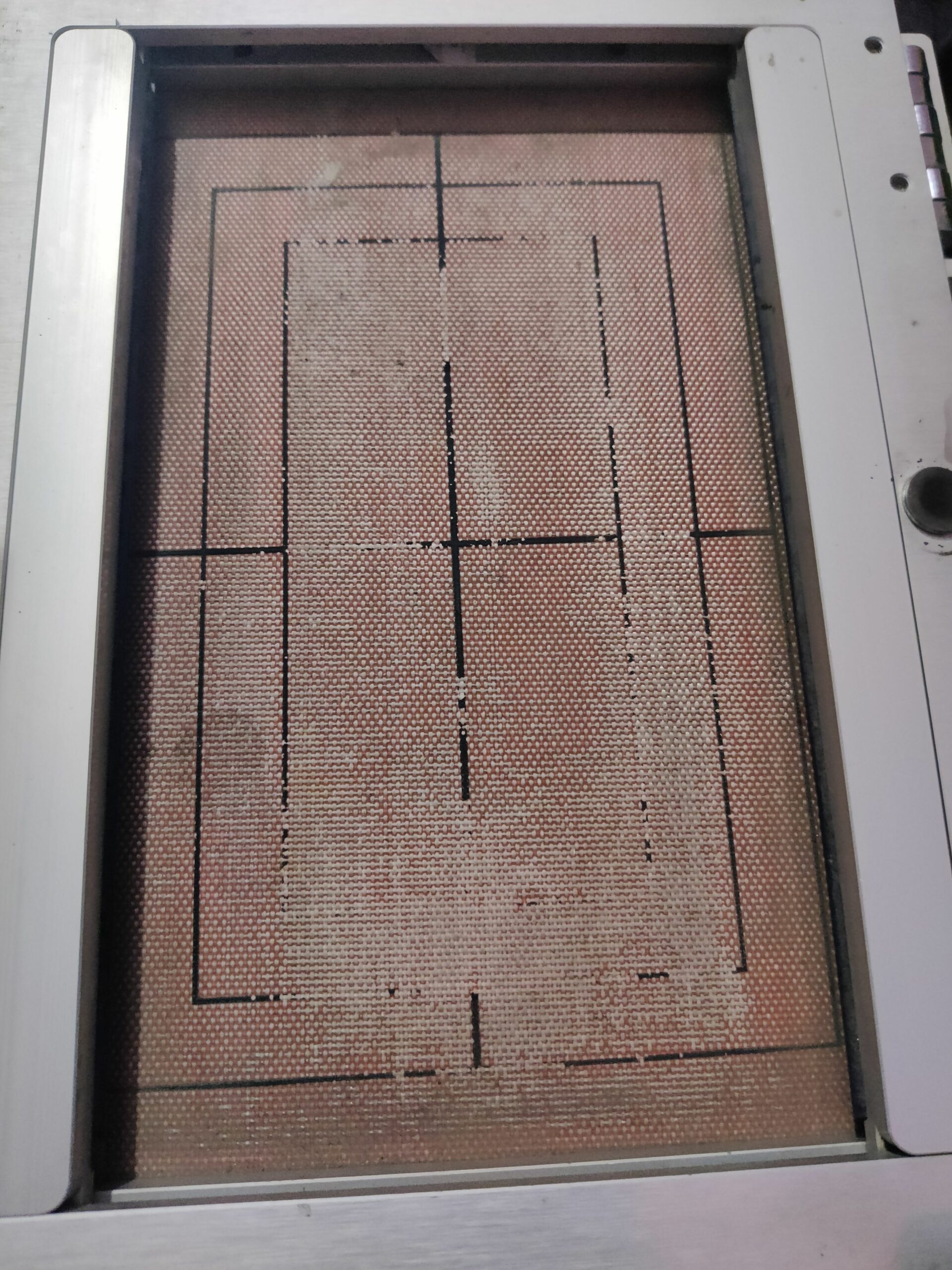 Glass cover deassembly machine