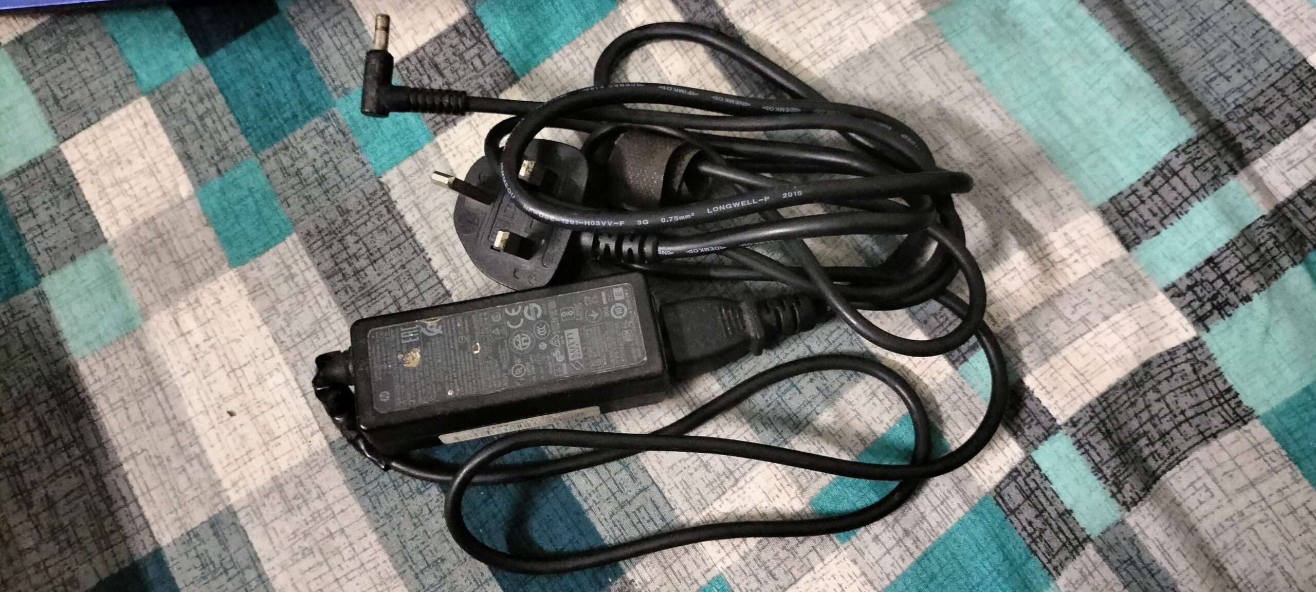 HP laptop i7 with 1 TB Hard