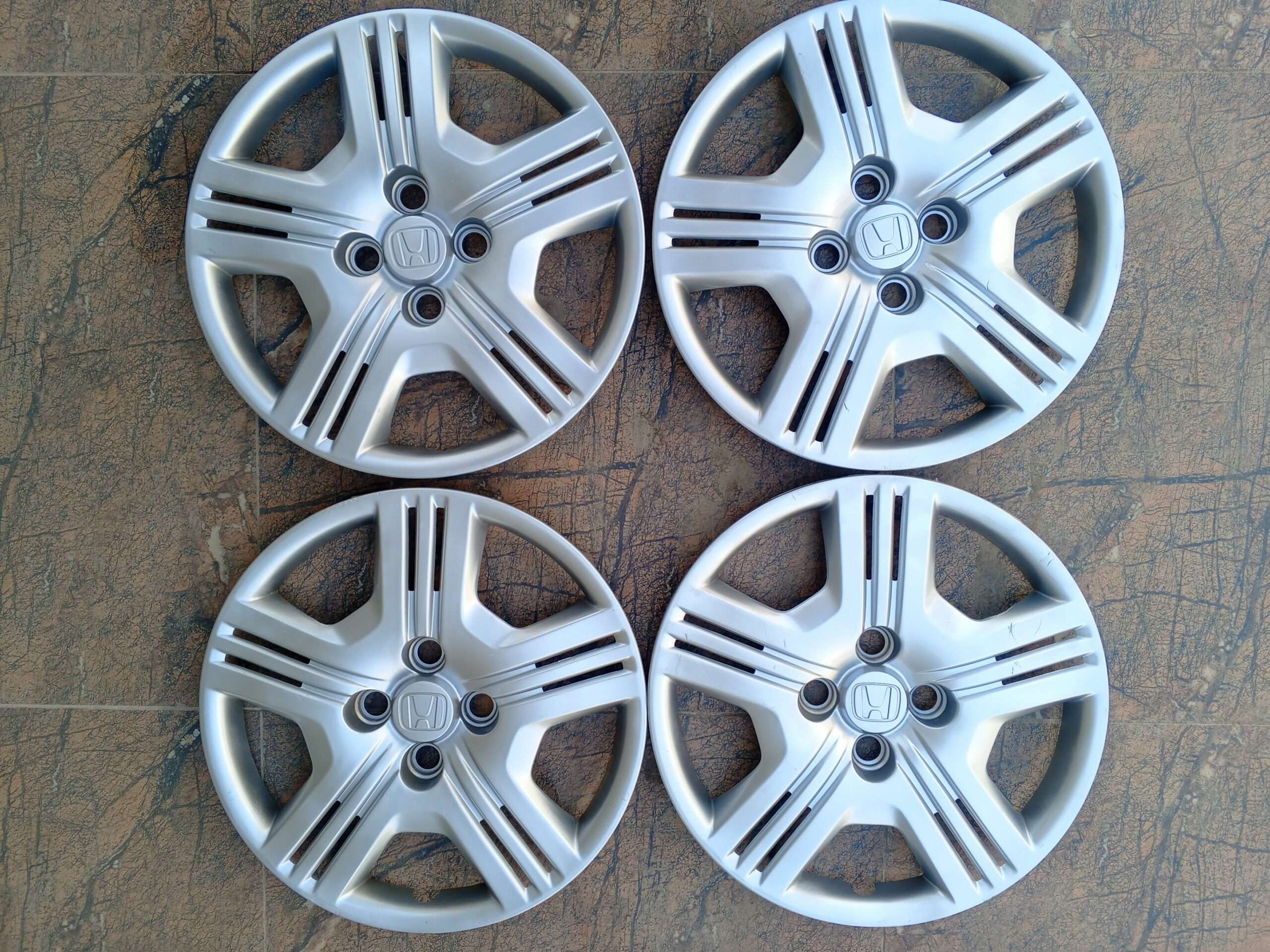 Honda City 15 Size original japane wheel covers fresh Set delivery Available whatsap 03201