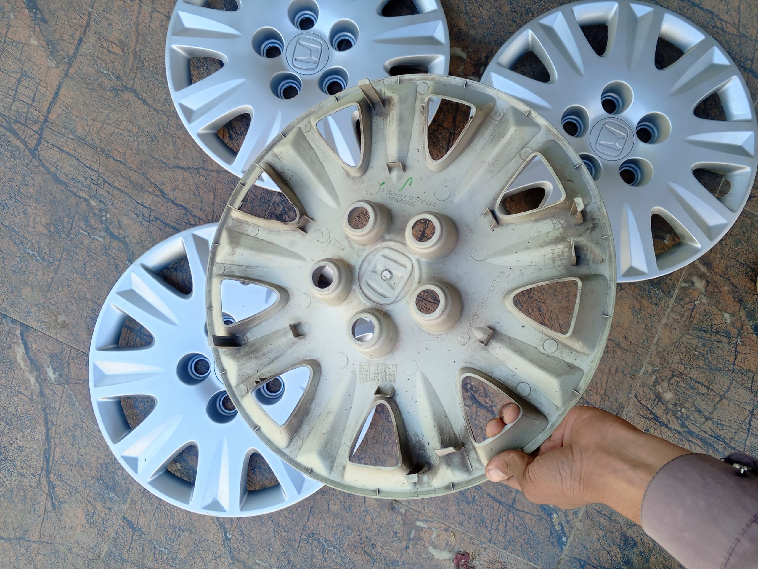Honda Reborn 15 Size original japane wheel covers fresh Set delivery Available whatsap 032