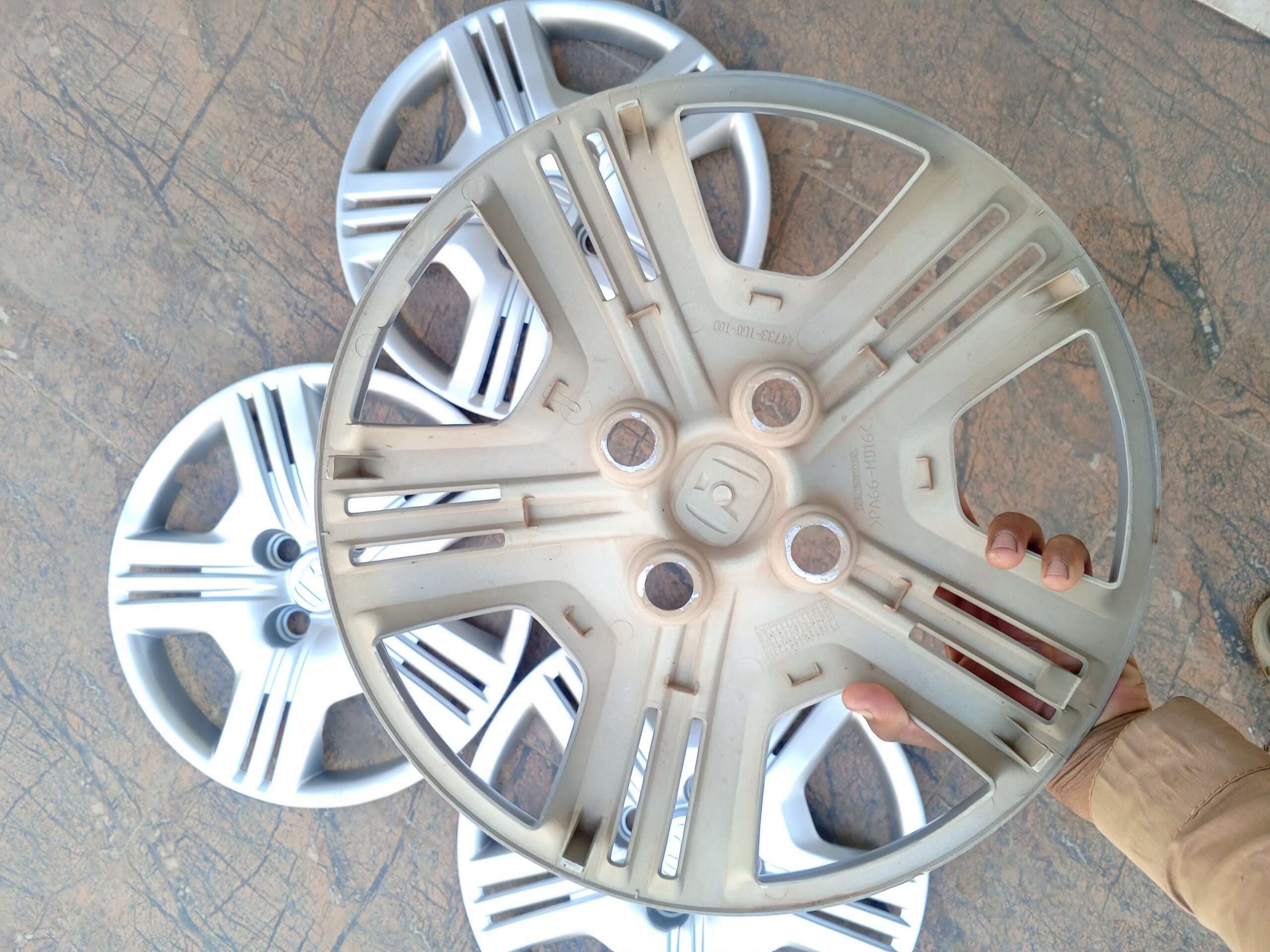 Honda City 15 Size original japane wheel covers fresh Set delivery Available whatsap 03201