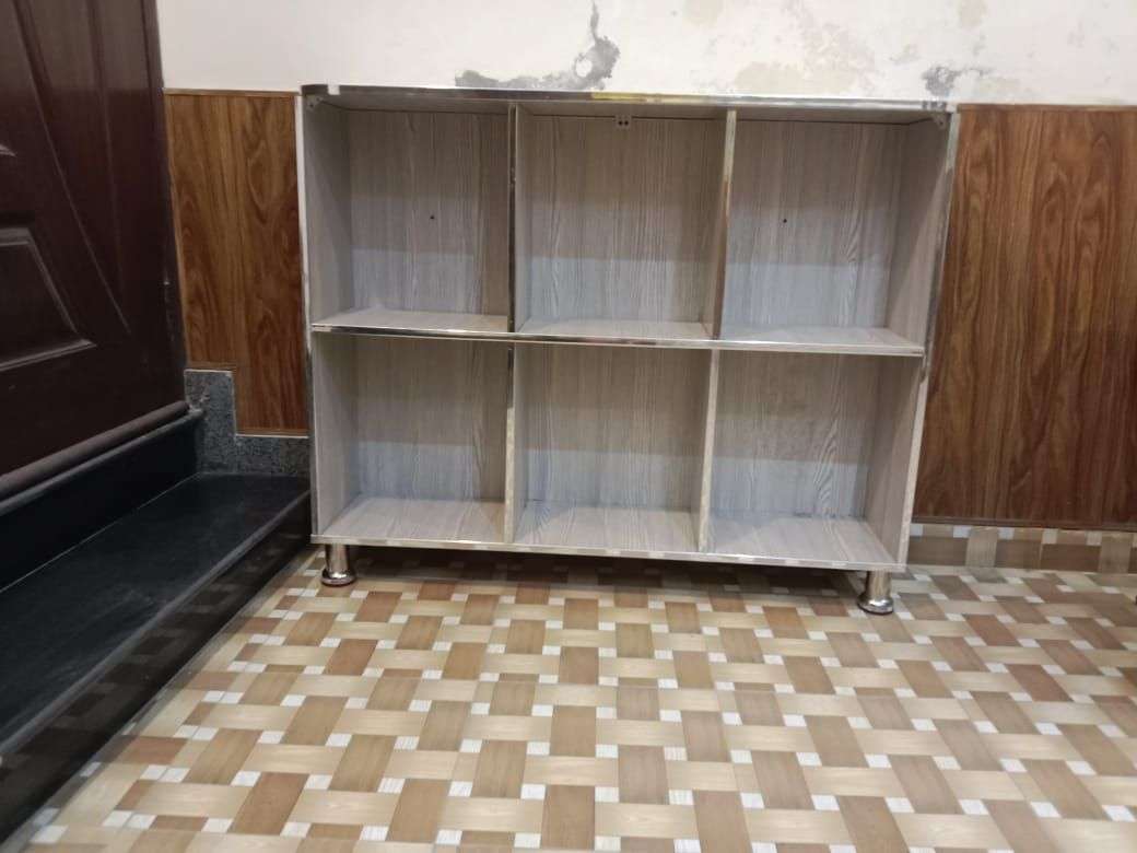 Storage shelf for books and crockery