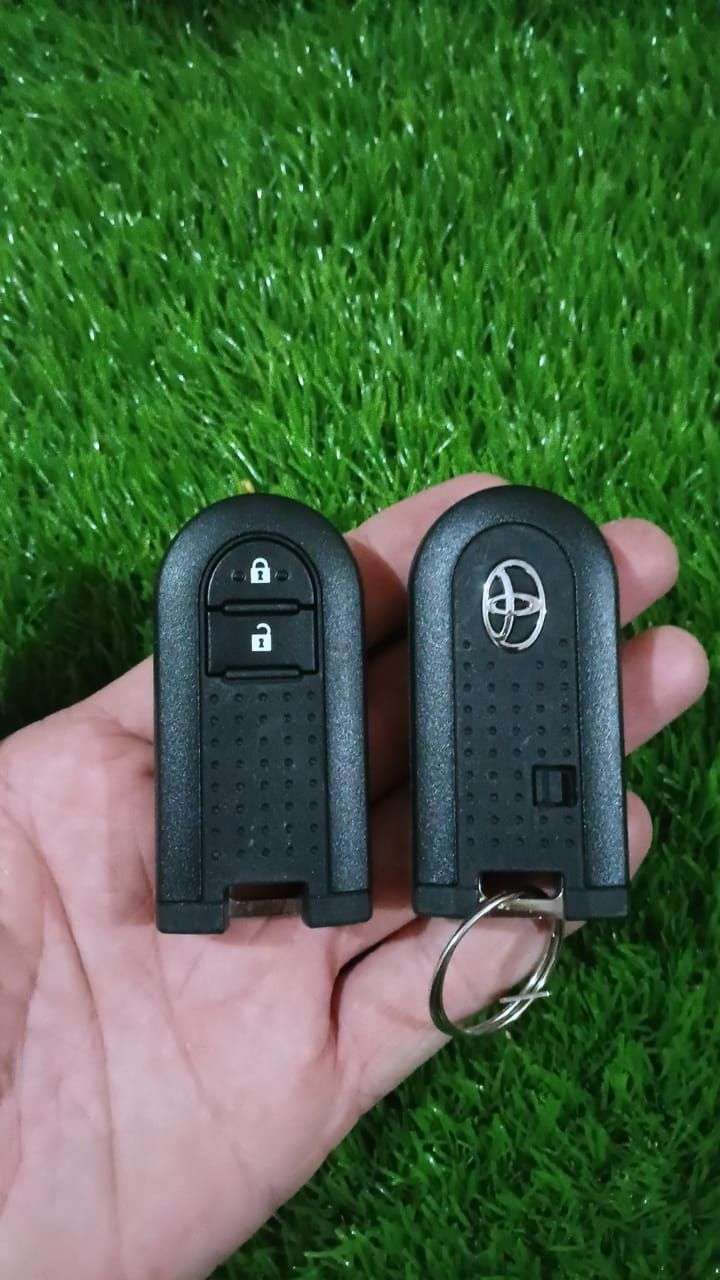 Remote keys honda suzuki kia prado nissan yaris remote keys available