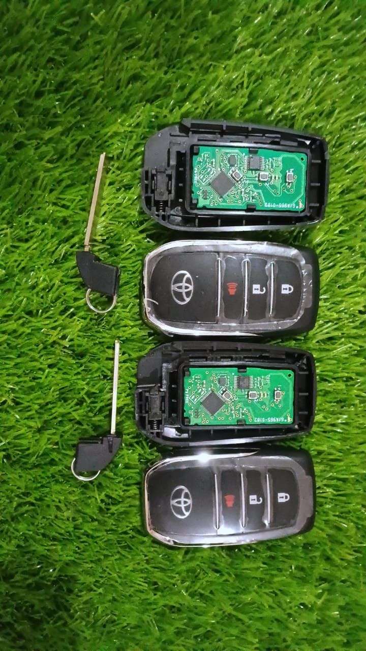 Remote keys honda suzuki kia prado nissan yaris remote keys available