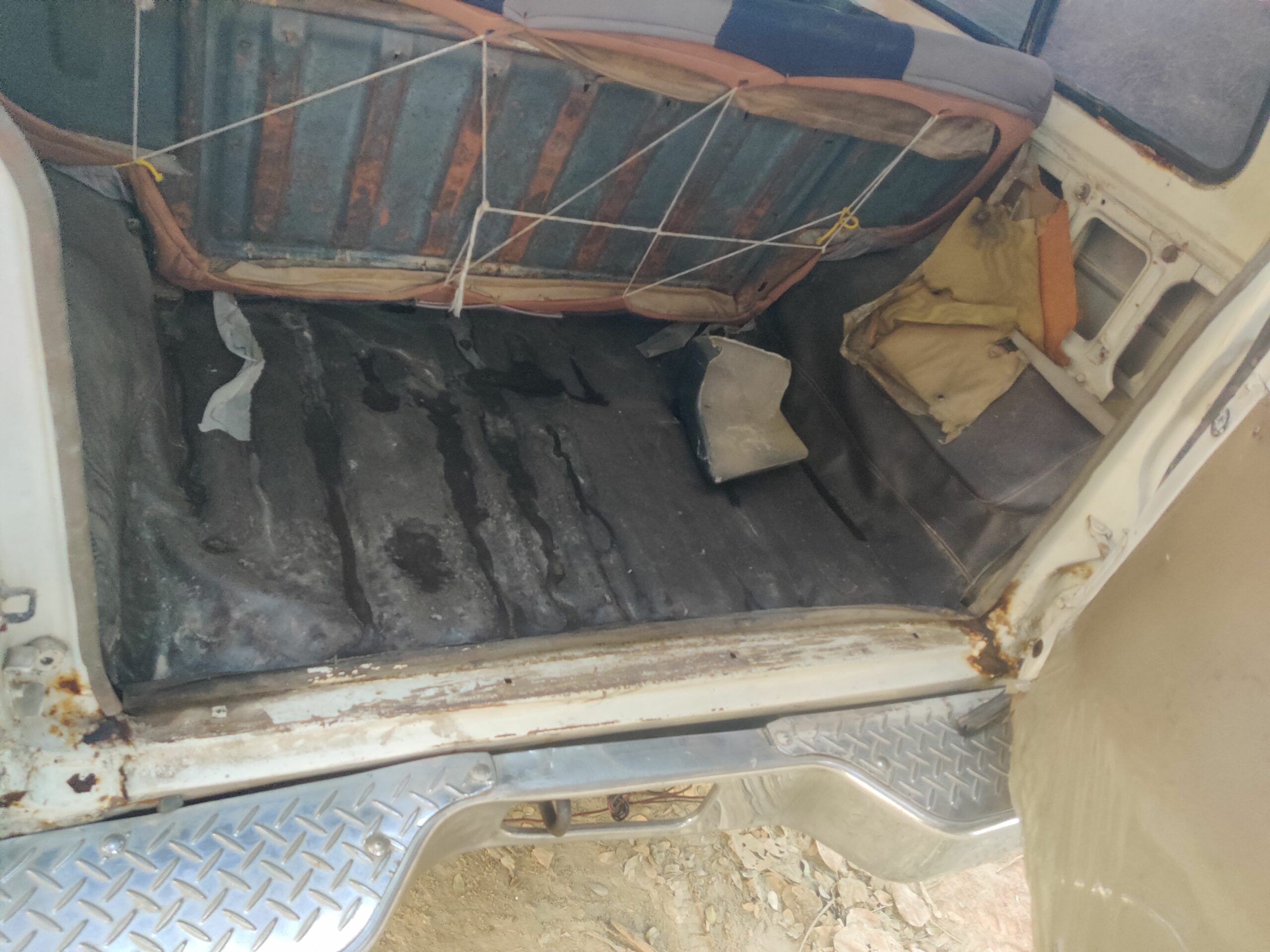 Mitsubishi 2400 diesel