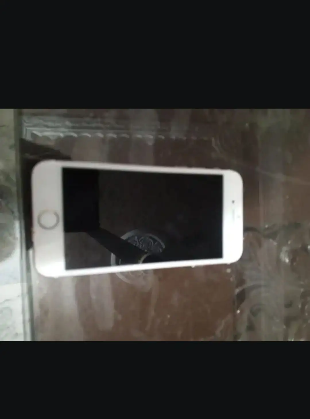 Iphone 7 128gb battery health 100 genuine battery panel damage all okay condition 10/9.5 h