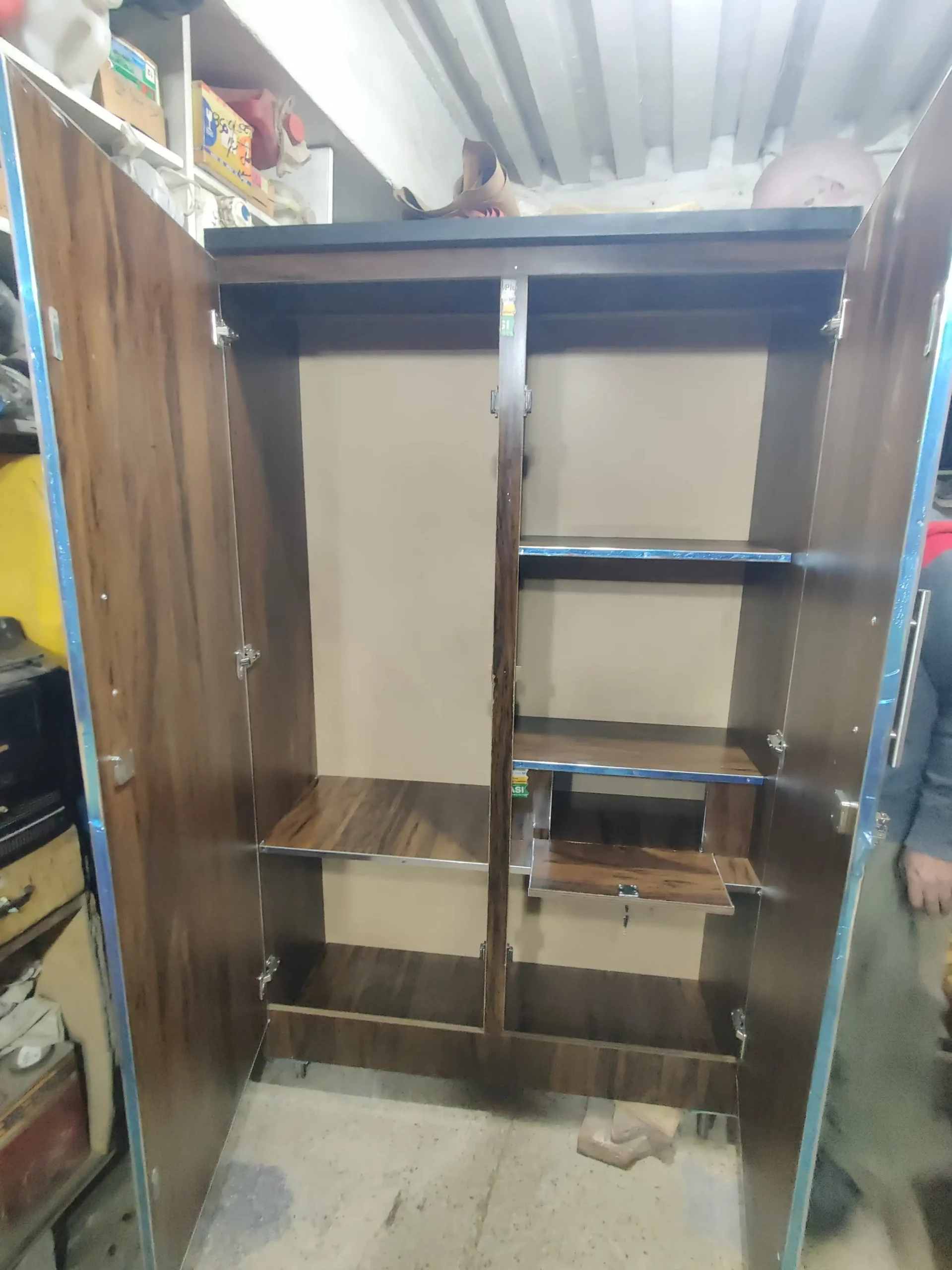 Double Door ZR Lamination Wooden safe new all good 10/10