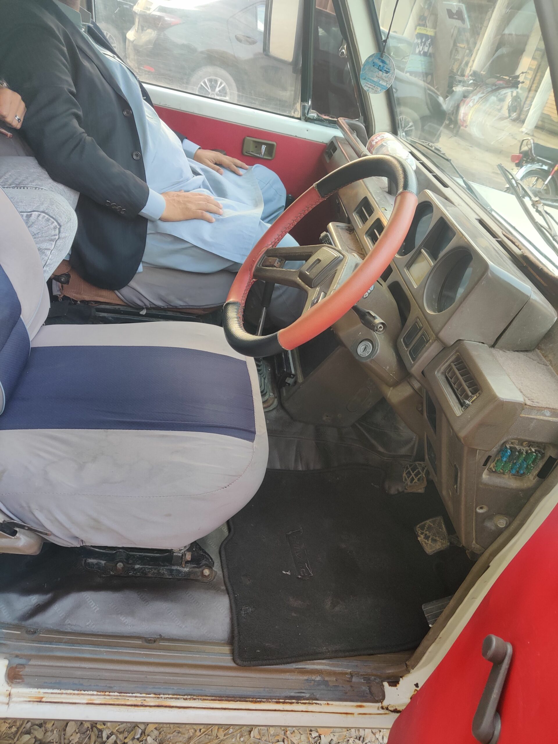 Mitsubishi 2400 diesel