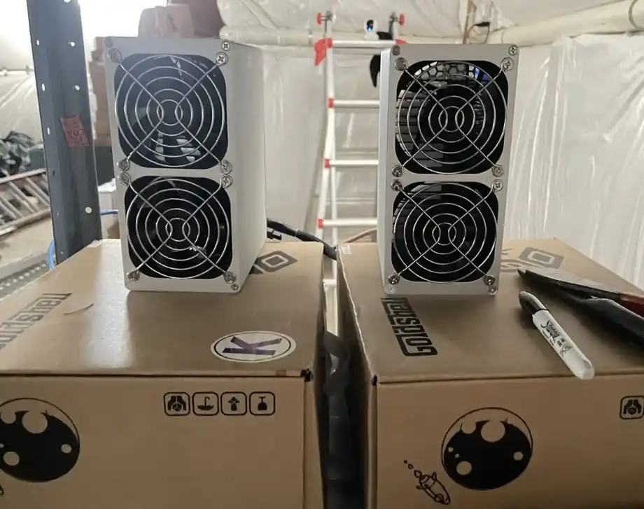 Goldshell KD Box Pro (2.6TH/s)