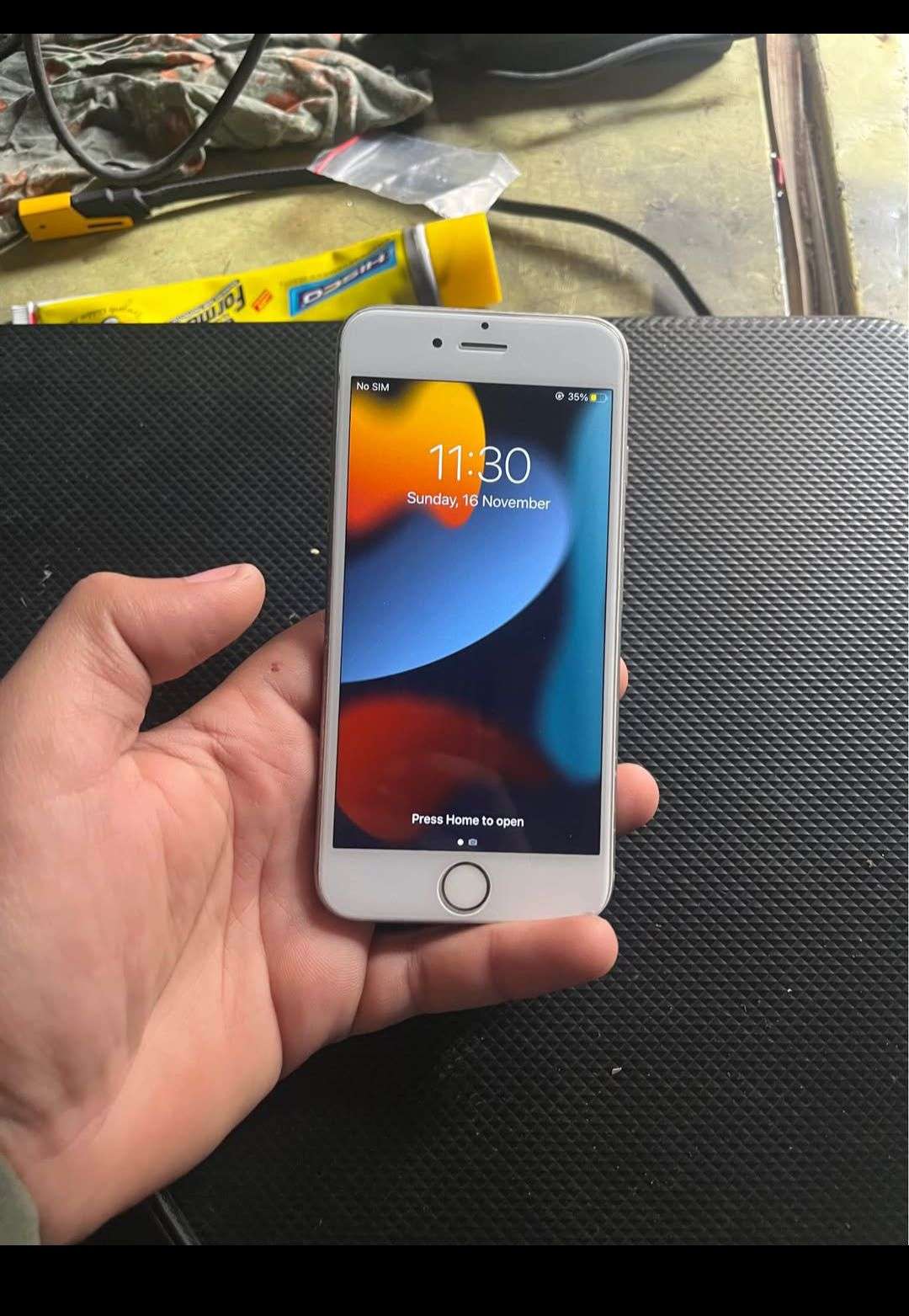 I phone 6s pta approved 64gb 03248453678 WhatsApp5000 price