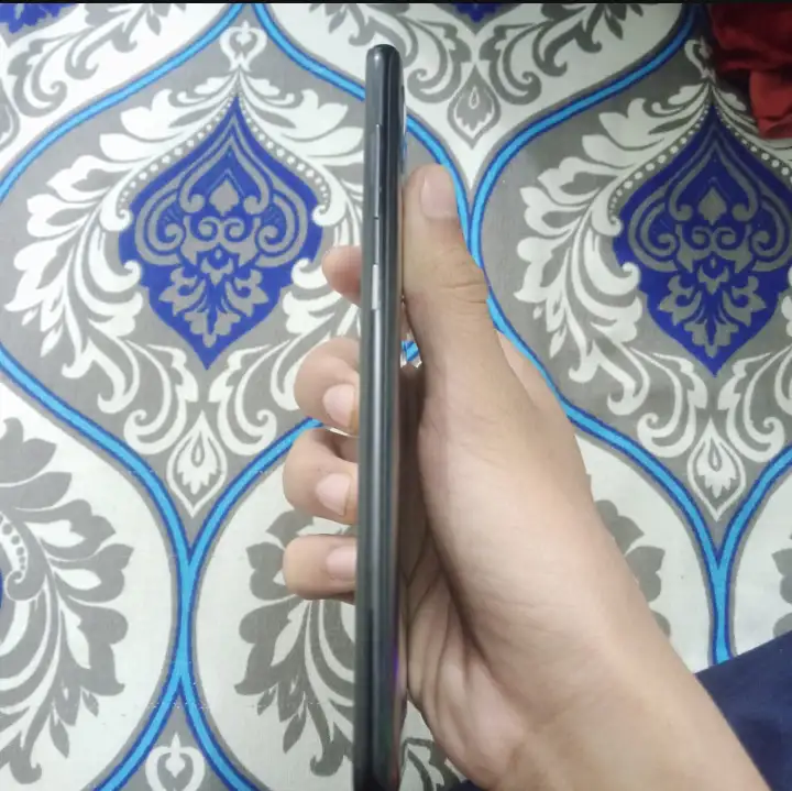 Samsung Galaxy A50 for sale. PTA urgent sale