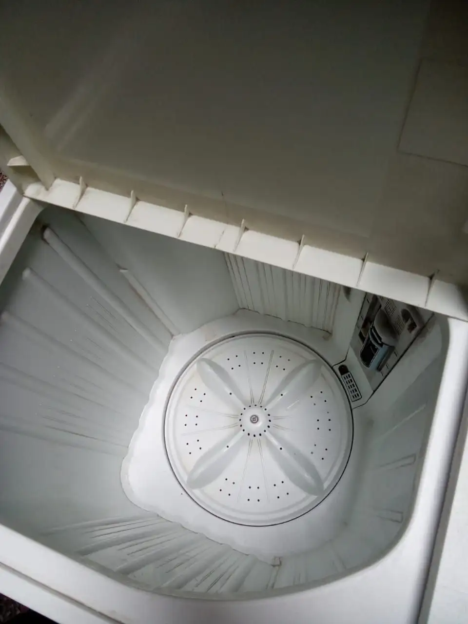 Higher washing machine 8 kg for sell