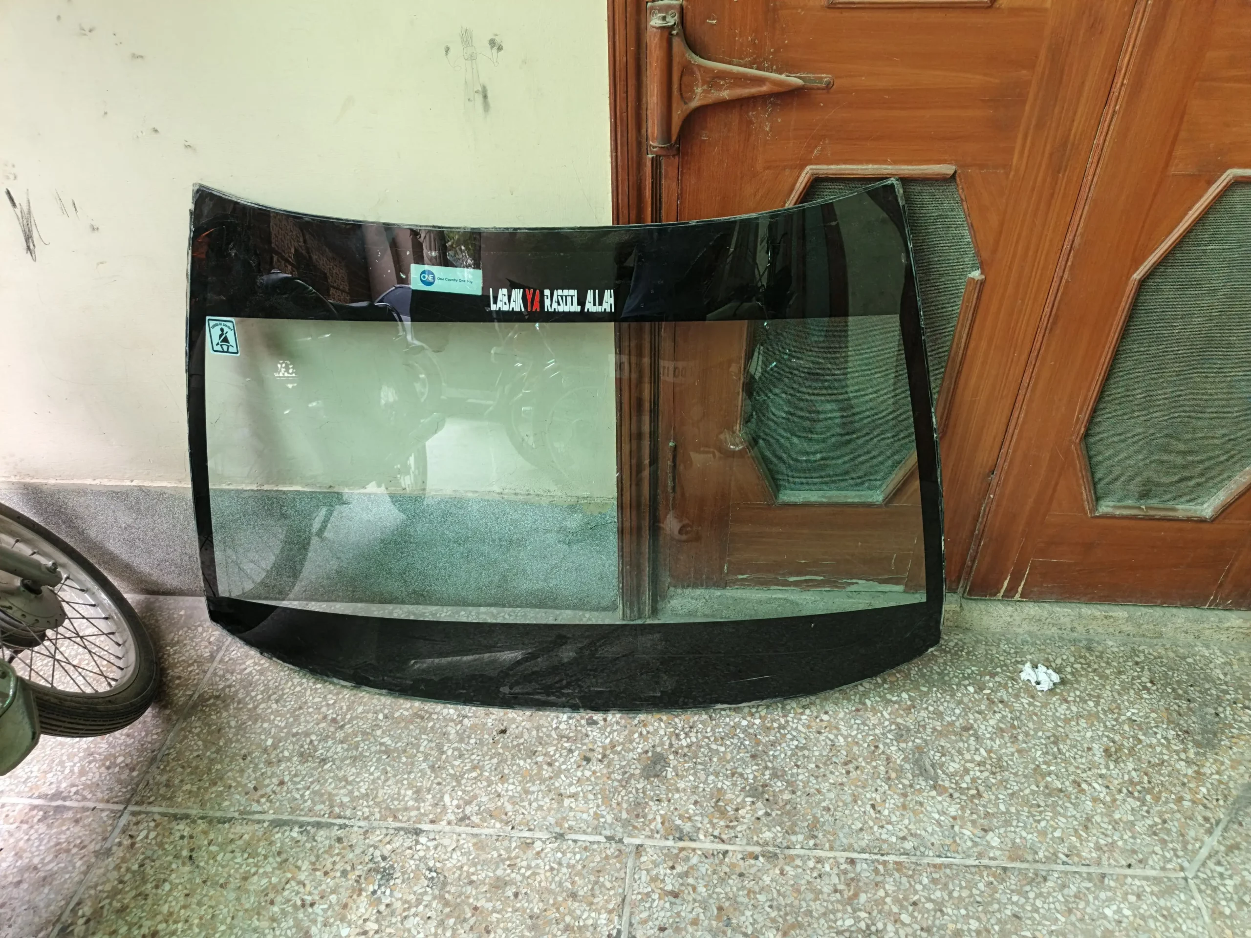 Cultus front secreen