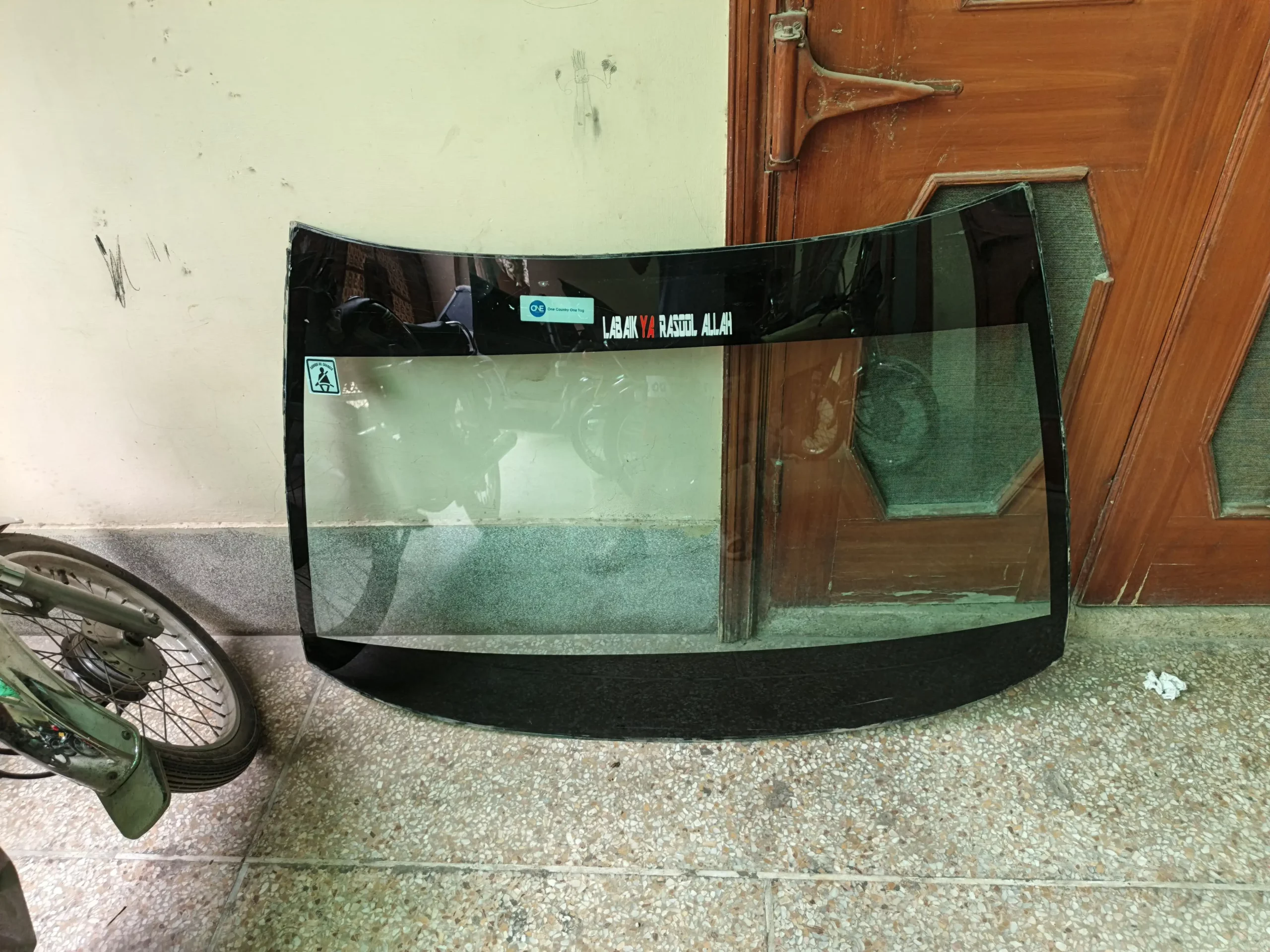 Cultus front secreen