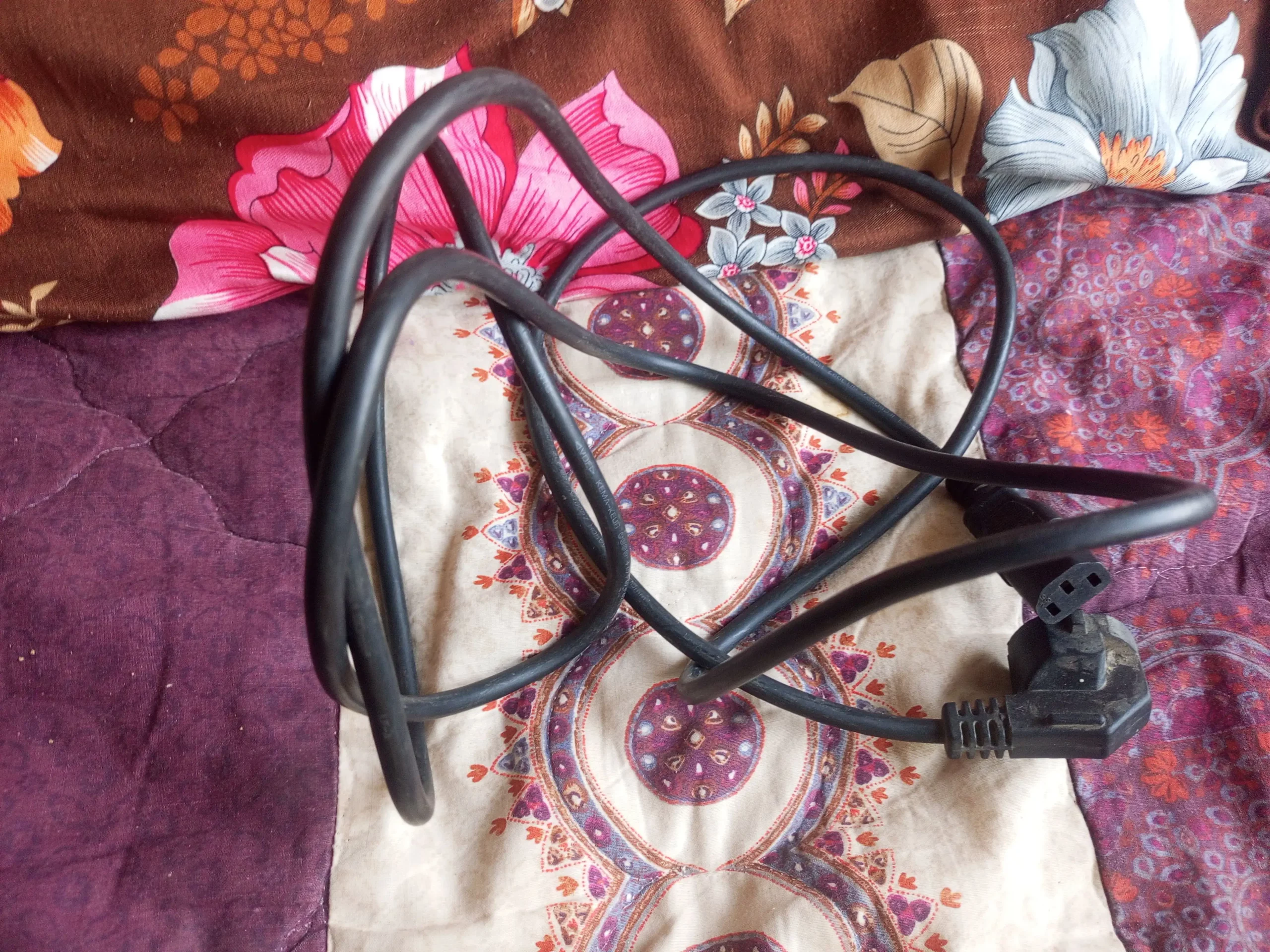 02× Power Adopter Supply 12 Volt 10 Ampere