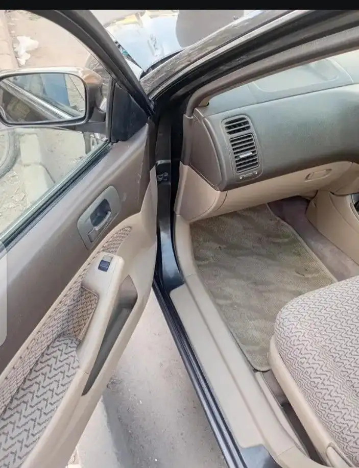 Honda civic 2005 bumper to bumper ORIGINAL