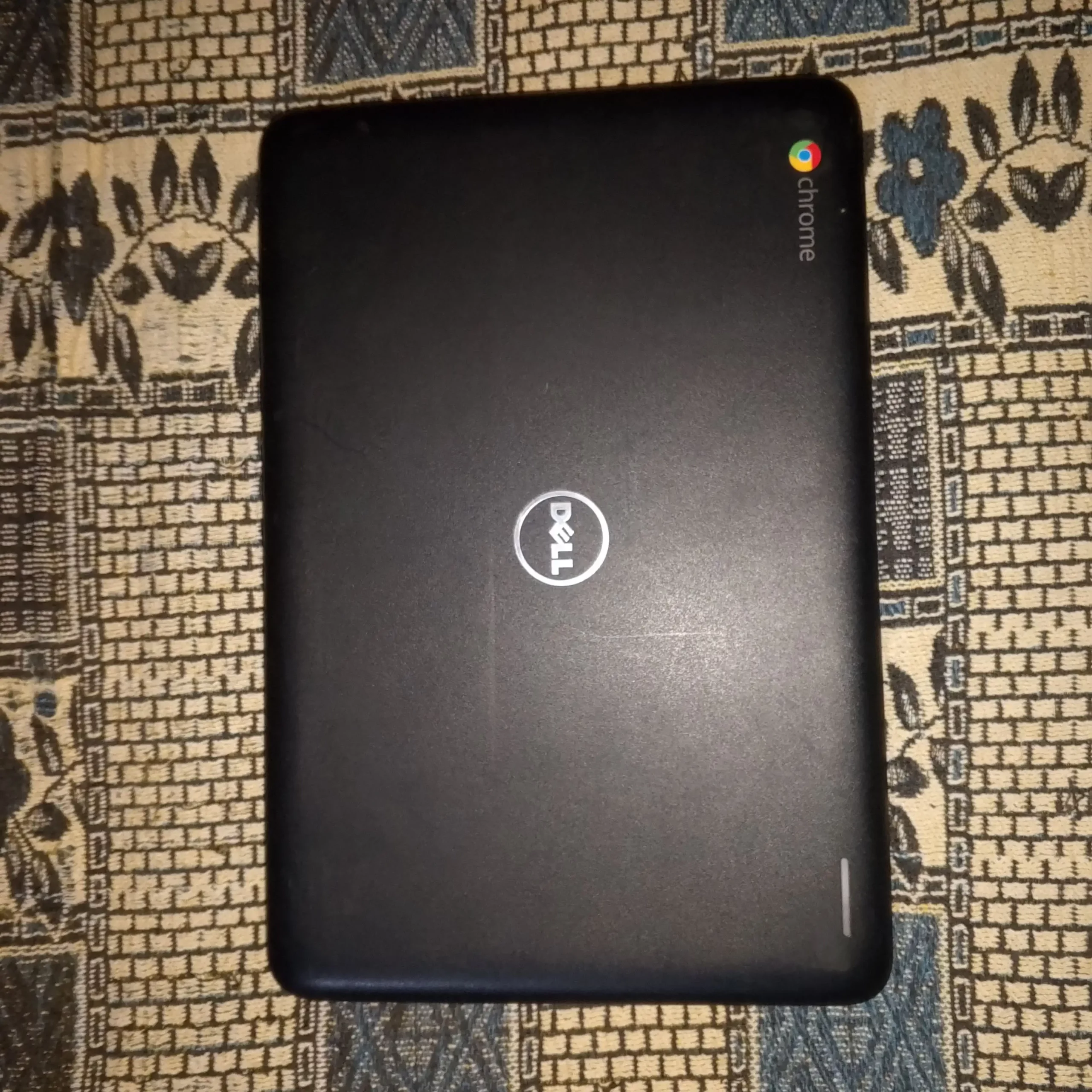 Dell chrome book 4gbrm 64gb storage touchscreen window 10