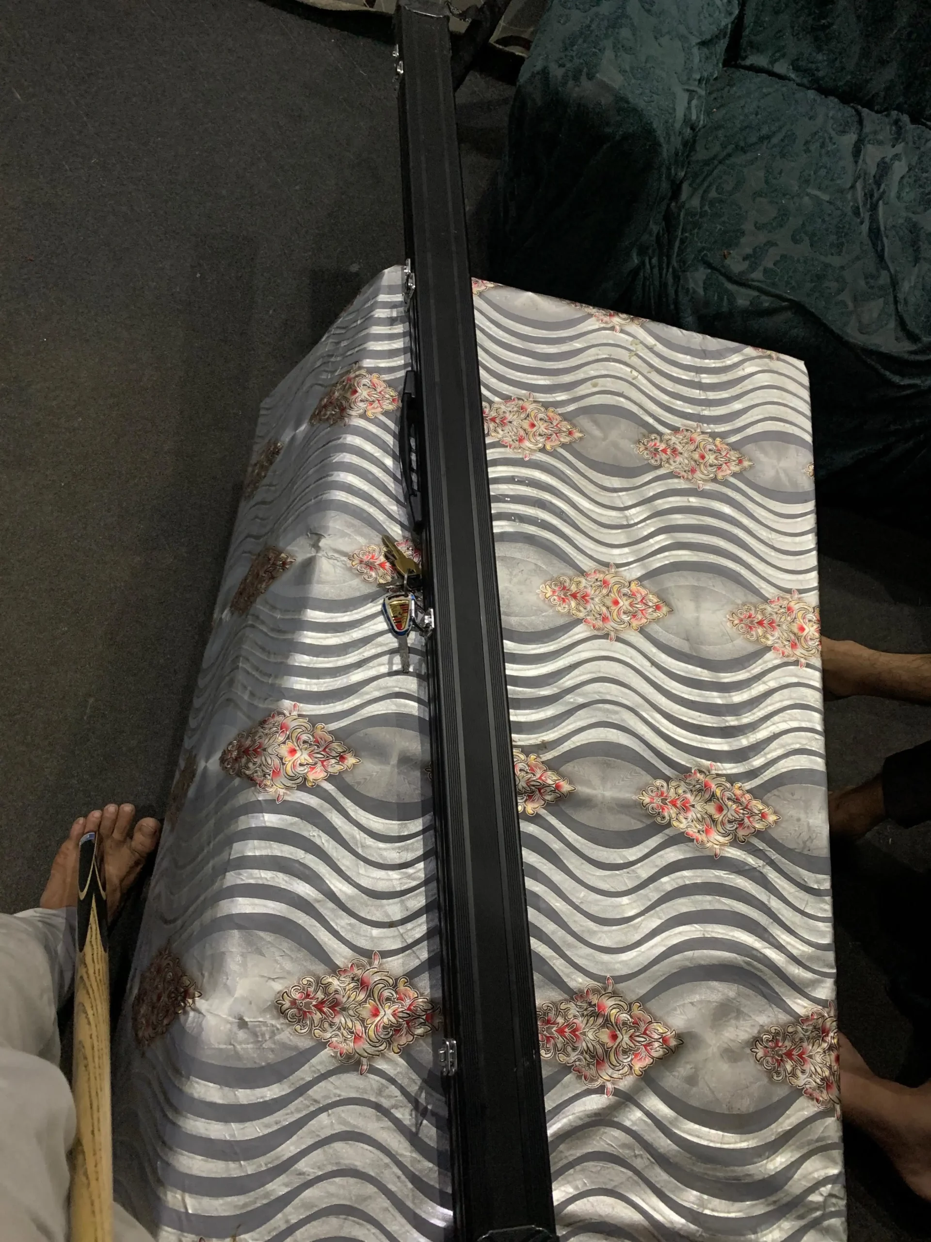 One piece Snooker cue box