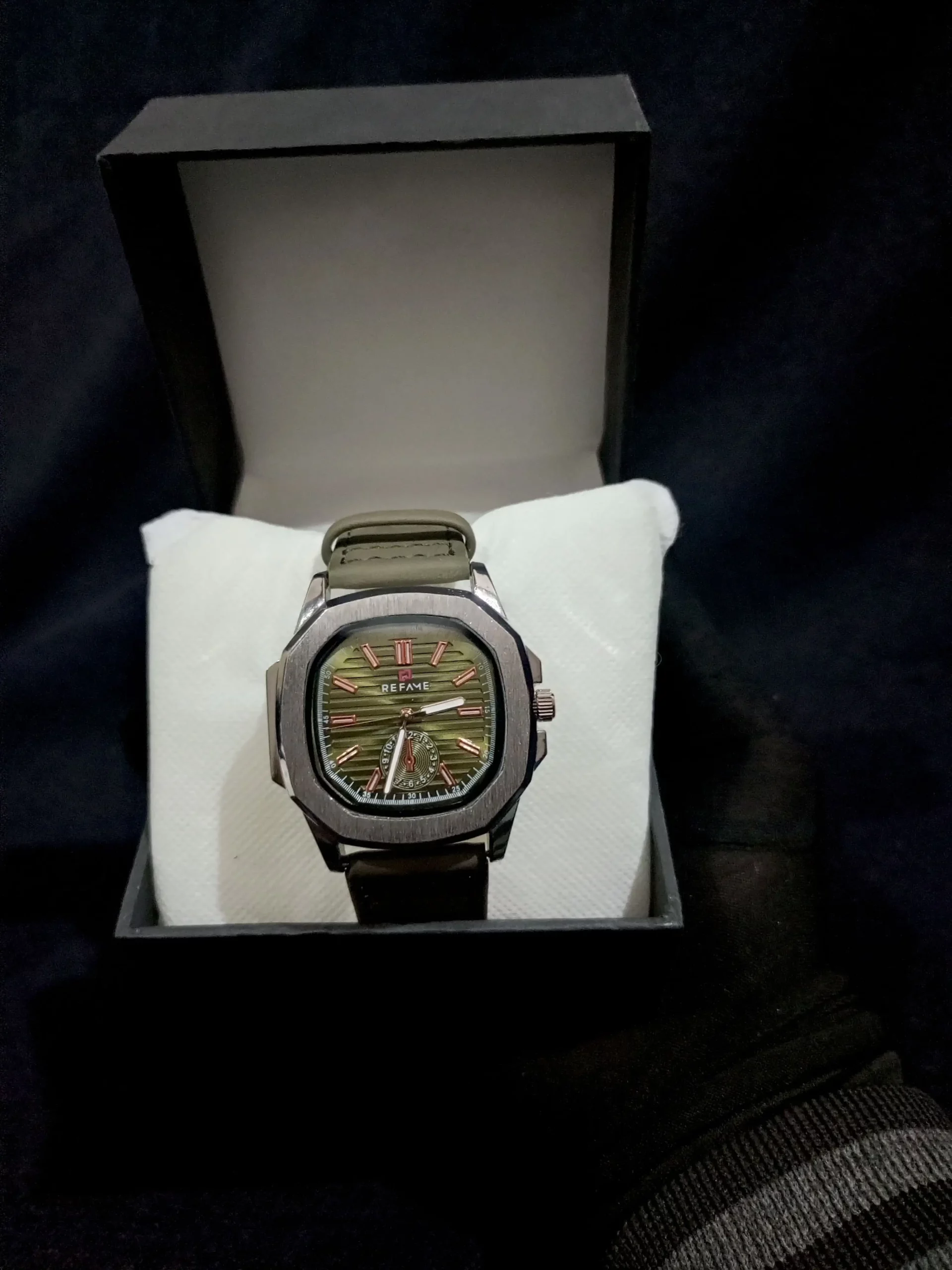 Wonderful watches for friends