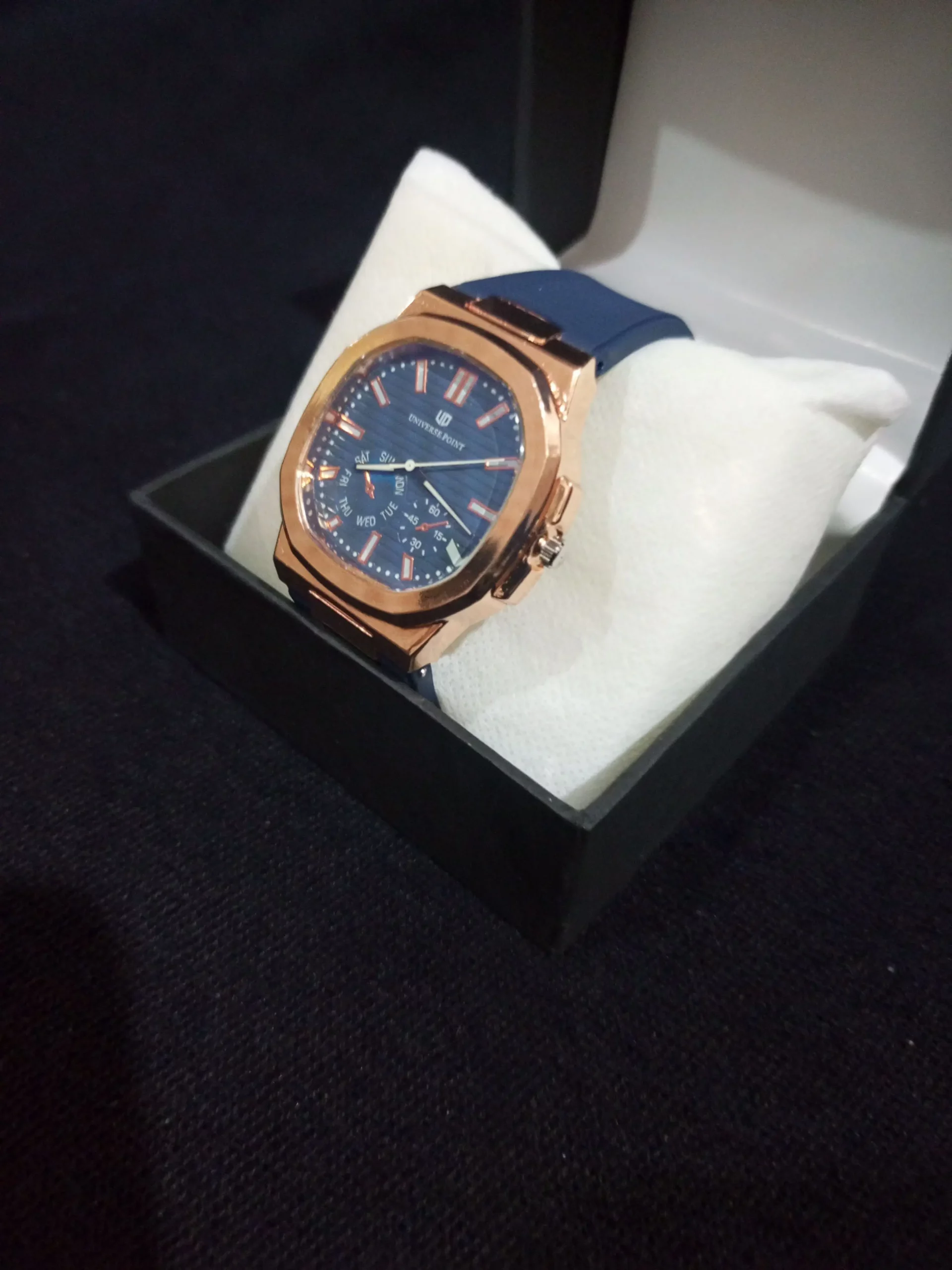 Four colors for four friends