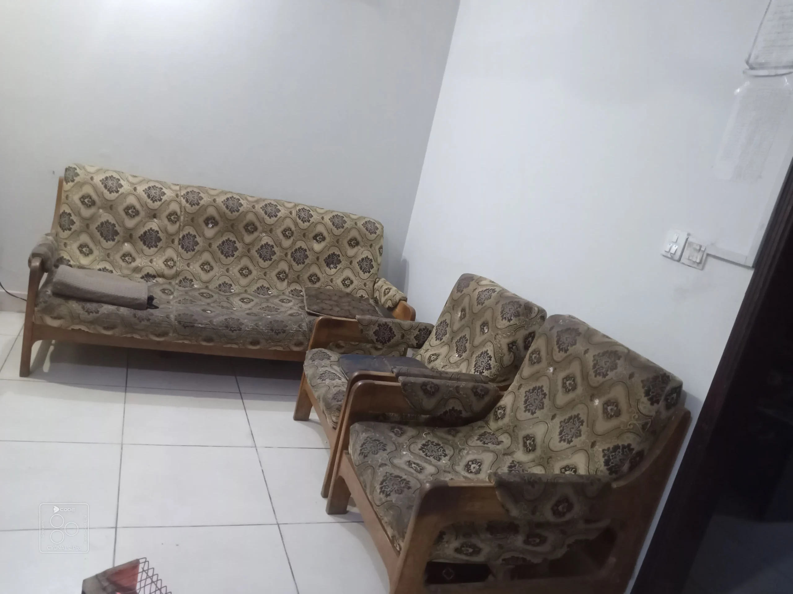 5 seater sofa used normal condition