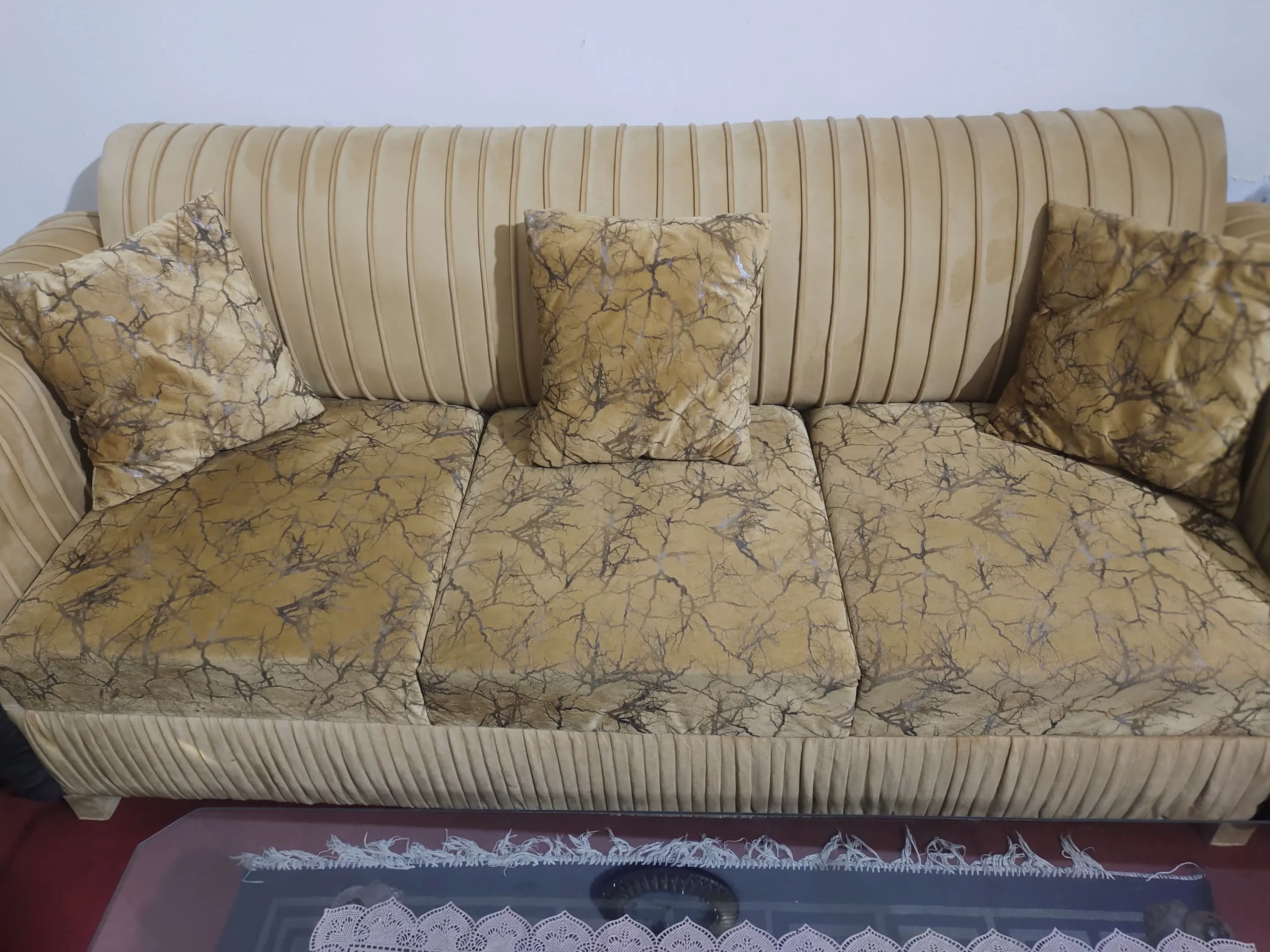 Sofa set 3 2&1 50k 2 stool 12k