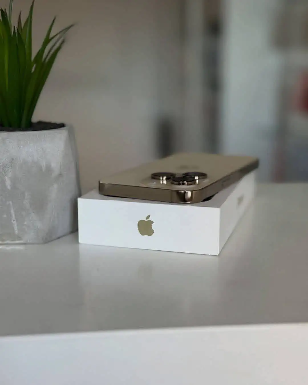 i Phone 8plus, 11,12,13,14,15 pro max on instalment Whatsap 3062623924