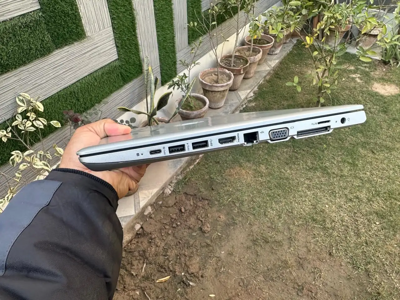 HP ProBook 640 G4 | Core i7 8th Gen | 16GB RAM | 10/10 With Charger!