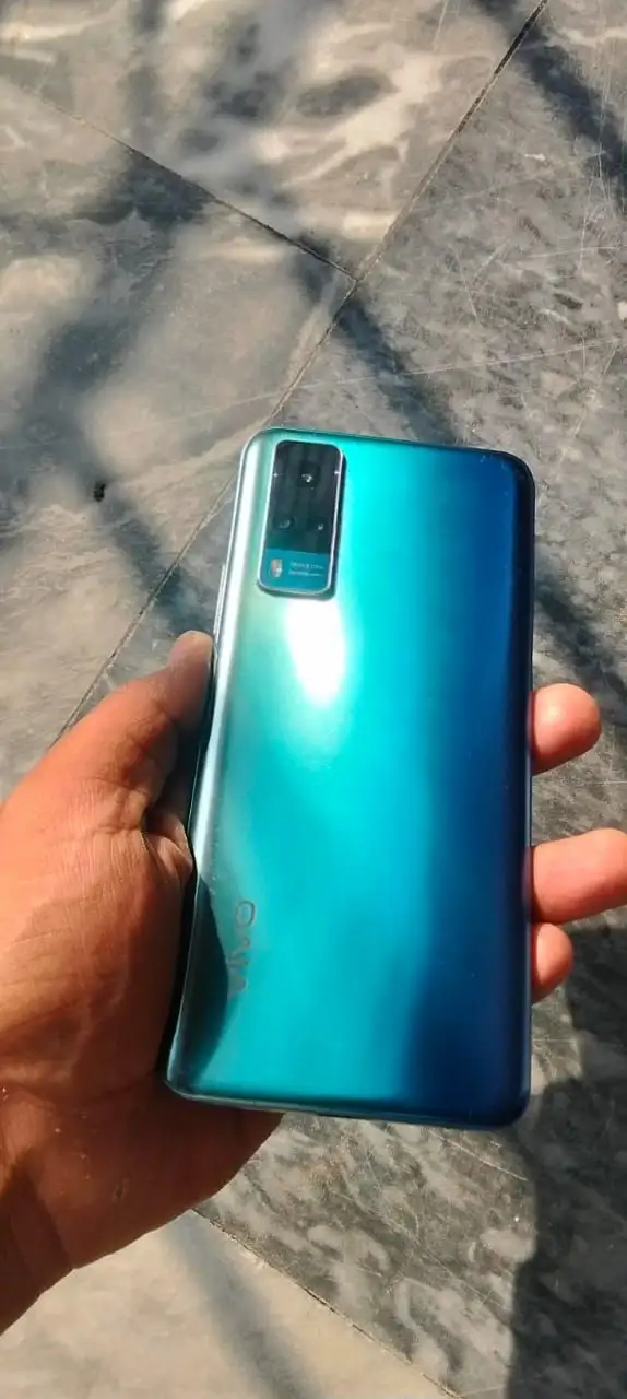 Vivo Y31 4/128 snapdragon processor with box and charger