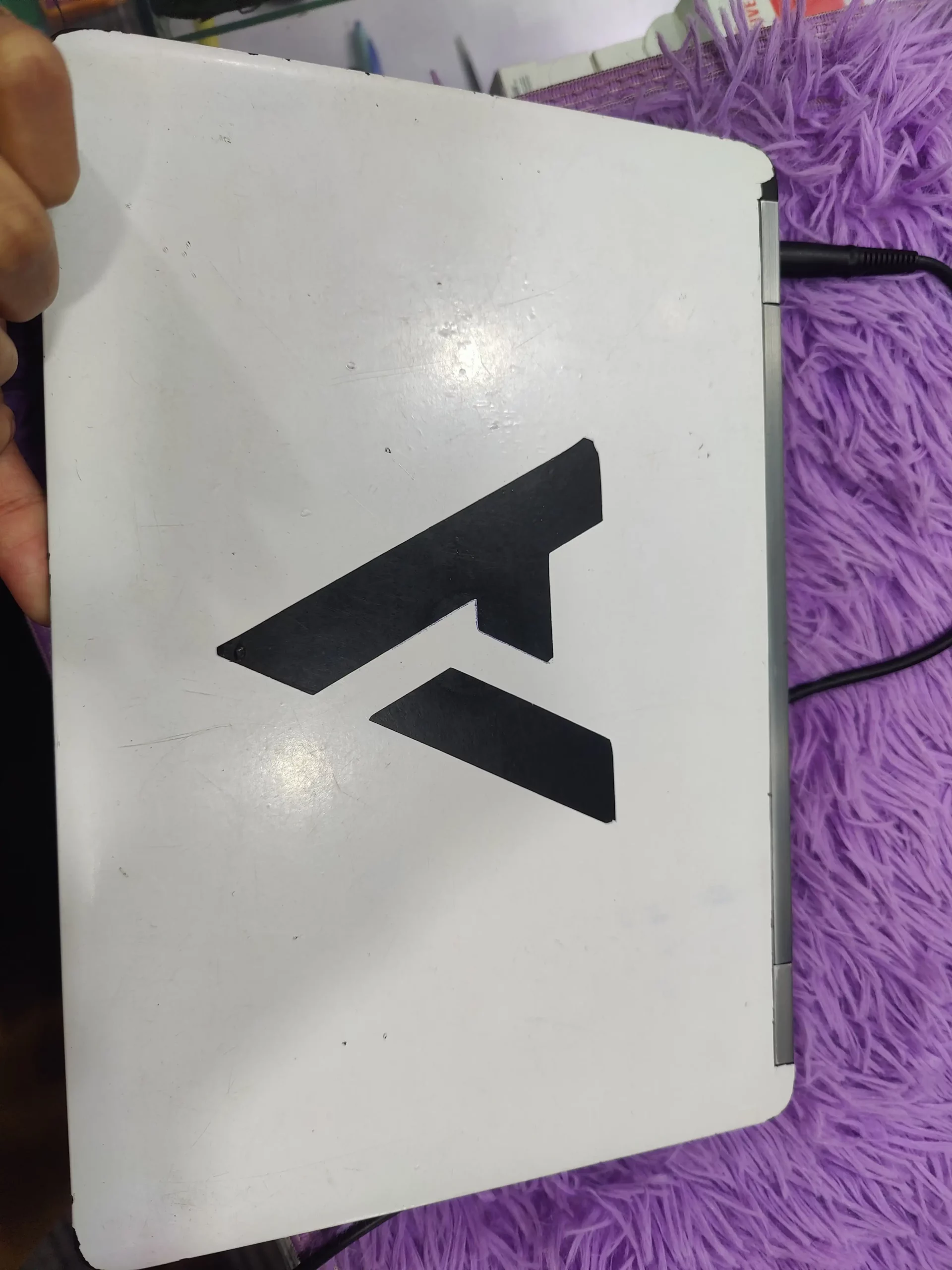 Dell Laptop I5 6th generation 4gb ram 128gb ssd