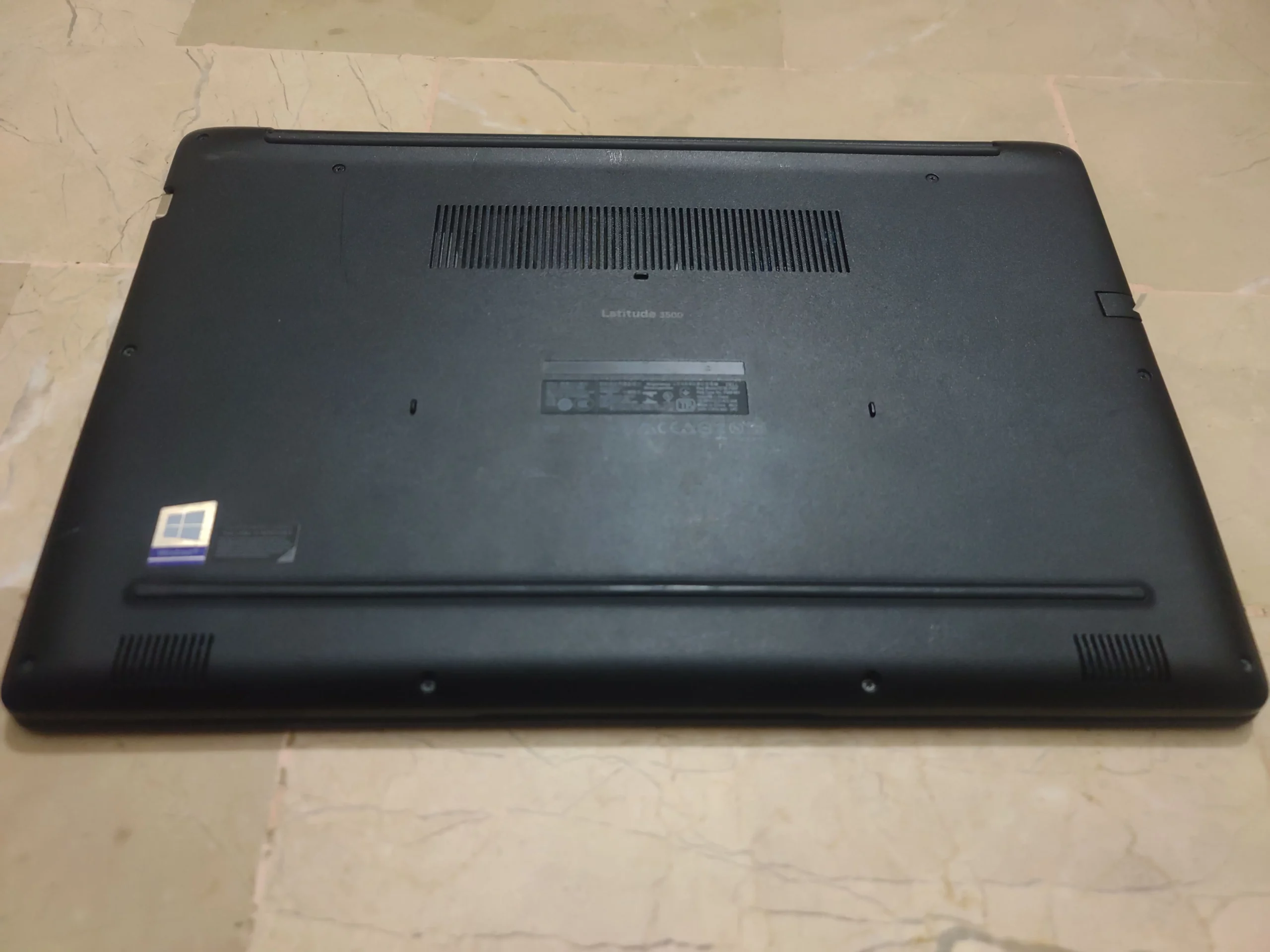 Dell Core i3 8th Generation 8 GB 500 GB